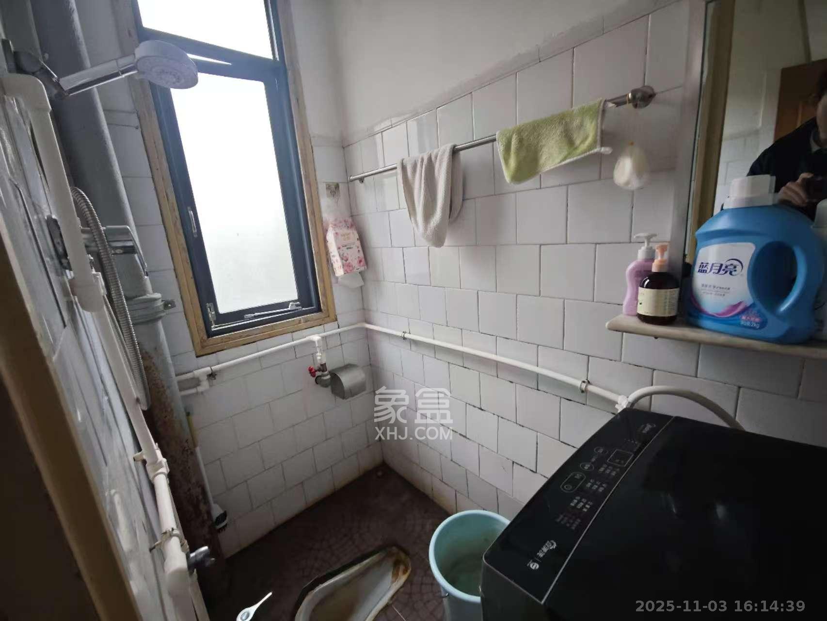 长坡社区  1室0厅0卫    1200.0元/月室内图