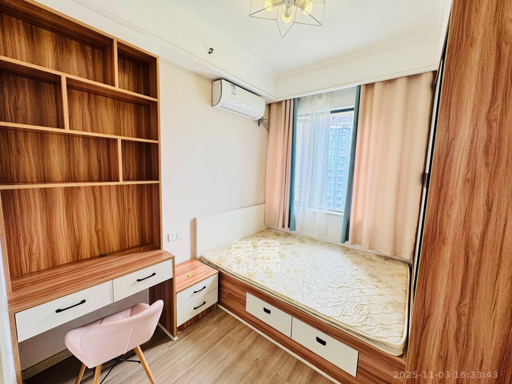 半山公馆（半山国际中心）  2室1厅1卫    2700.0元/月室内图