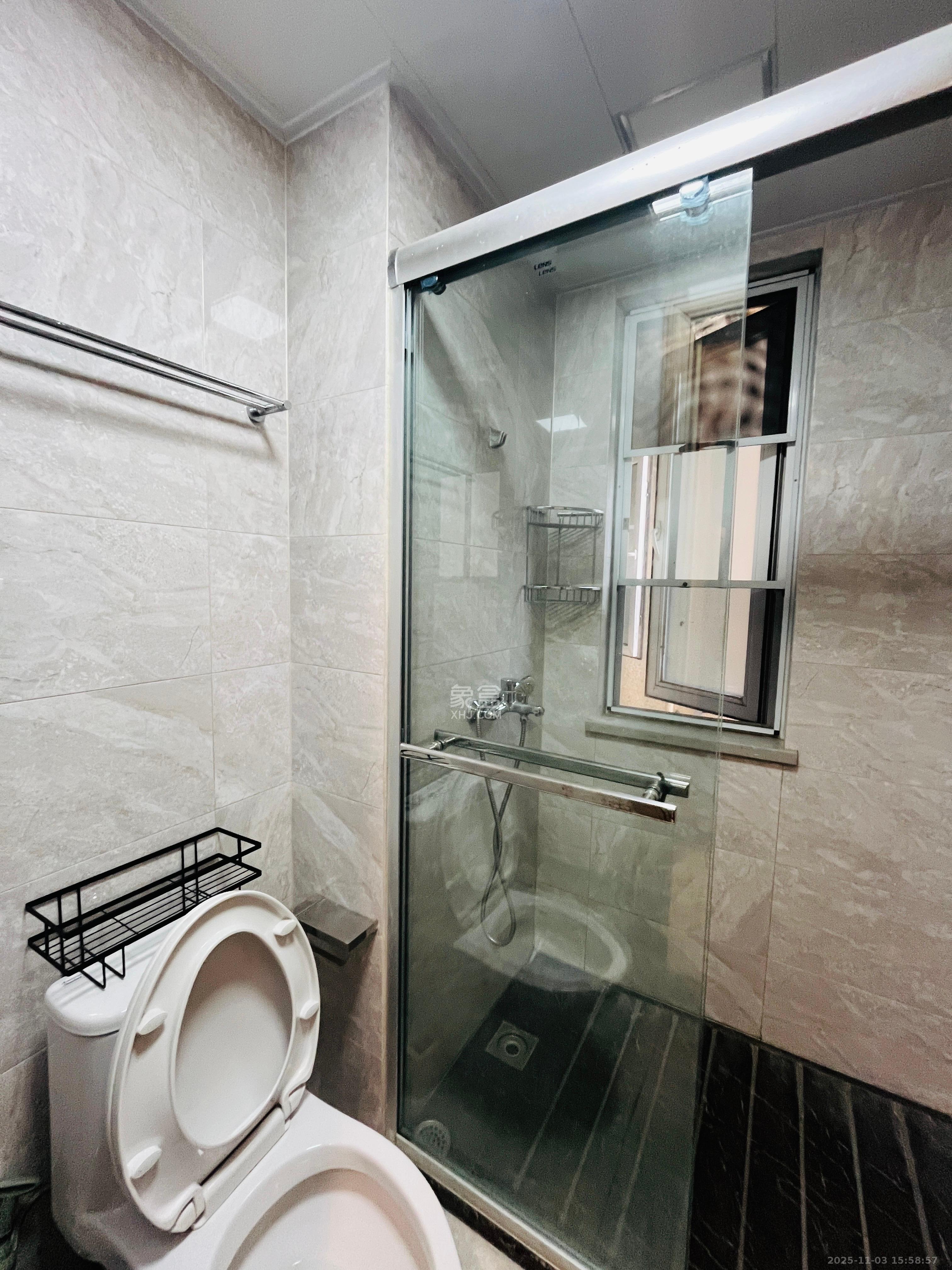 金地中交麓谷香颂(金地中交雅苑)  3室2厅2卫    3200.0元/月室内图