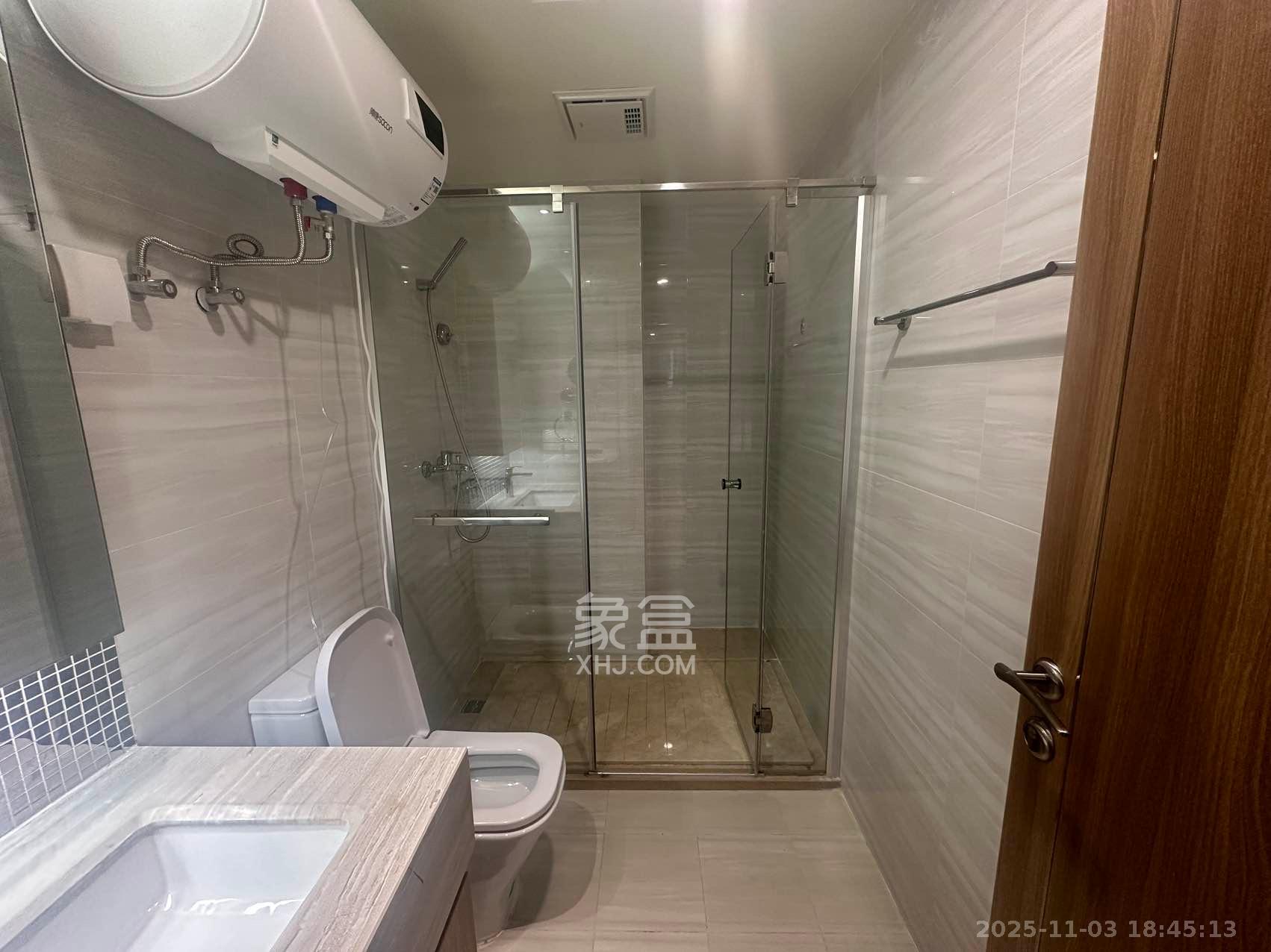 恒大金融广场  1室1厅1卫    2100.0元/月室内图