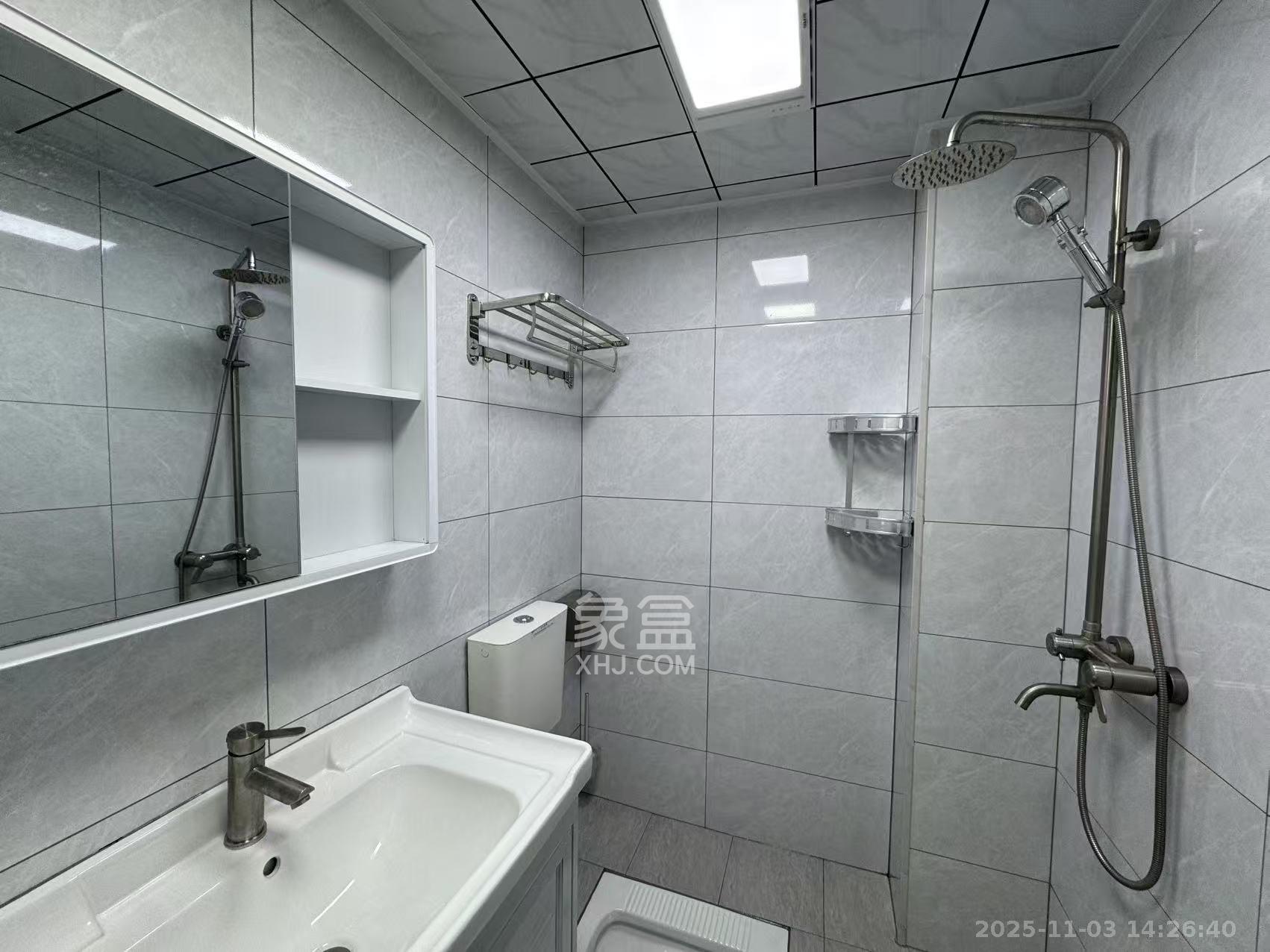 嘉雨兴园  1室1厅1卫    1800.0元/月室内图