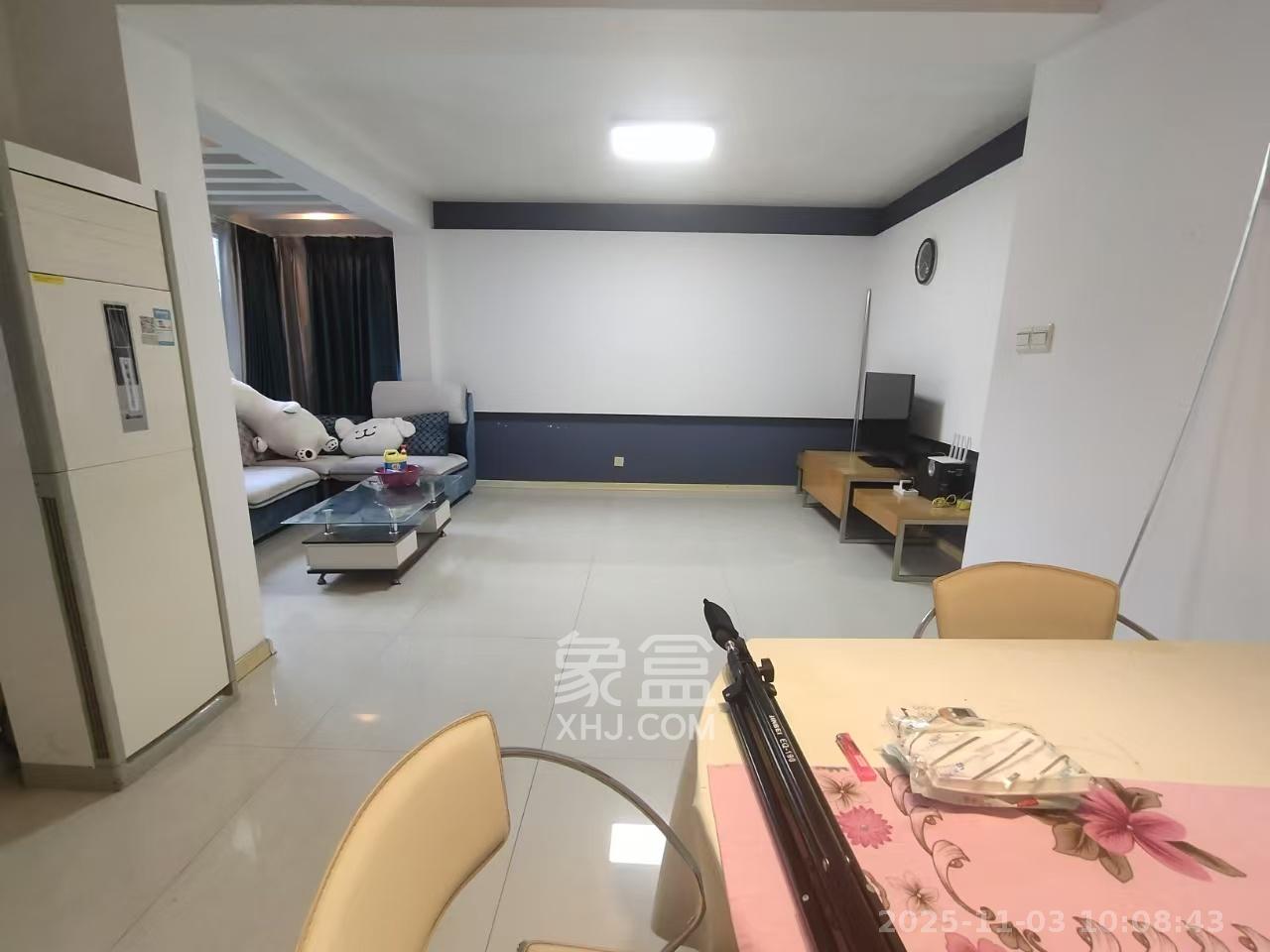 森宇佳园  3室2厅1卫    2800.0元/月室内图