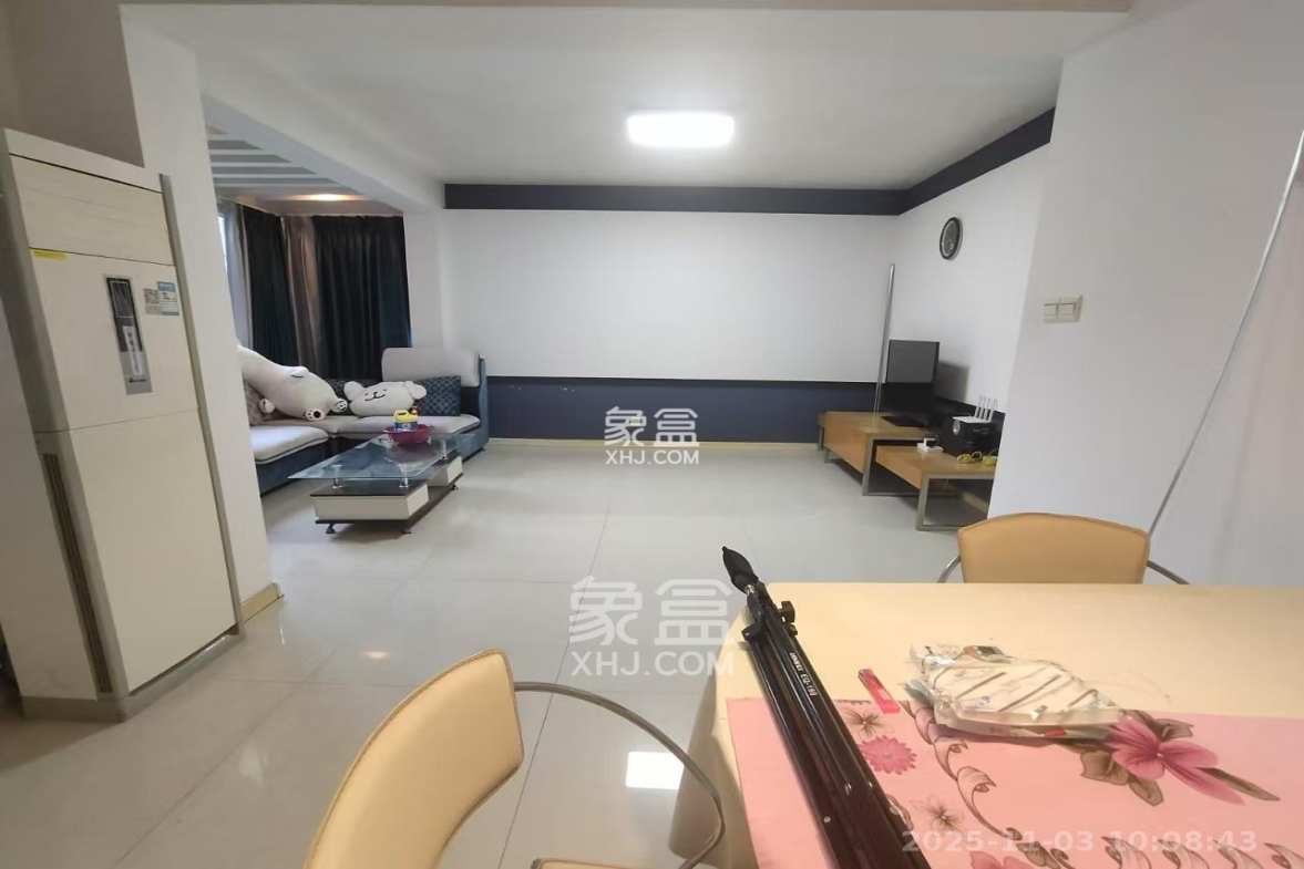 森宇佳园 3室2厅1卫 2800.0元/月 森宇佳园 3室2厅1卫 2800.0元/月室内图