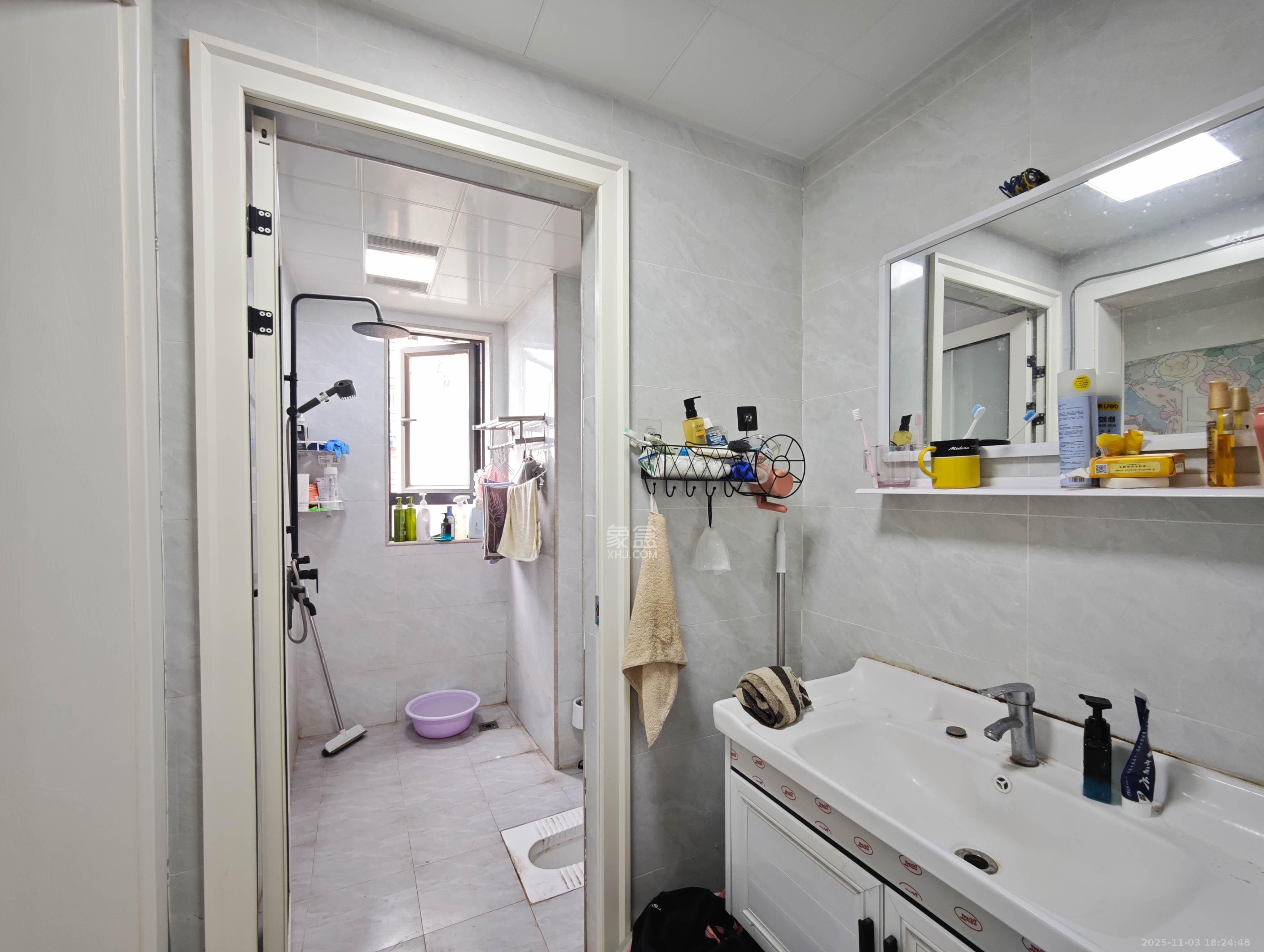 保利城(中航城国际社区、郡原美村) 3室2厅2卫 82.0万 保利城(中航城国际社区、郡原美村) 3室2厅2卫 82.0万卫生间