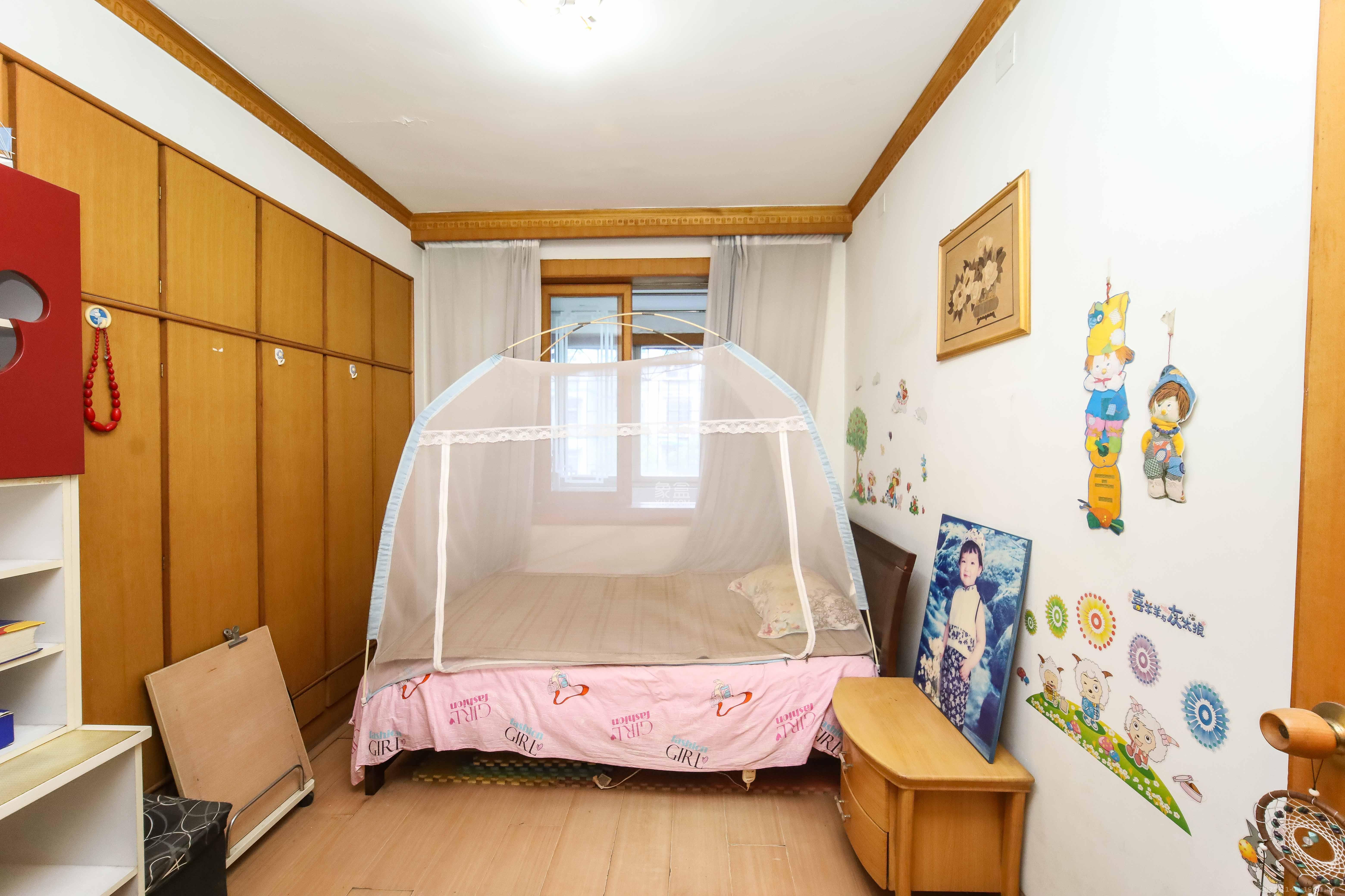 环达公寓  3室2厅1卫    56.0万卧室