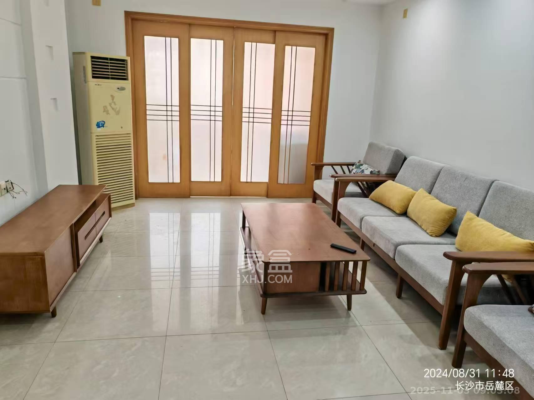 湘卫花苑 2室1厅1卫 2200.0元/月 湘卫花苑 2室1厅1卫 2200.0元/月室内图