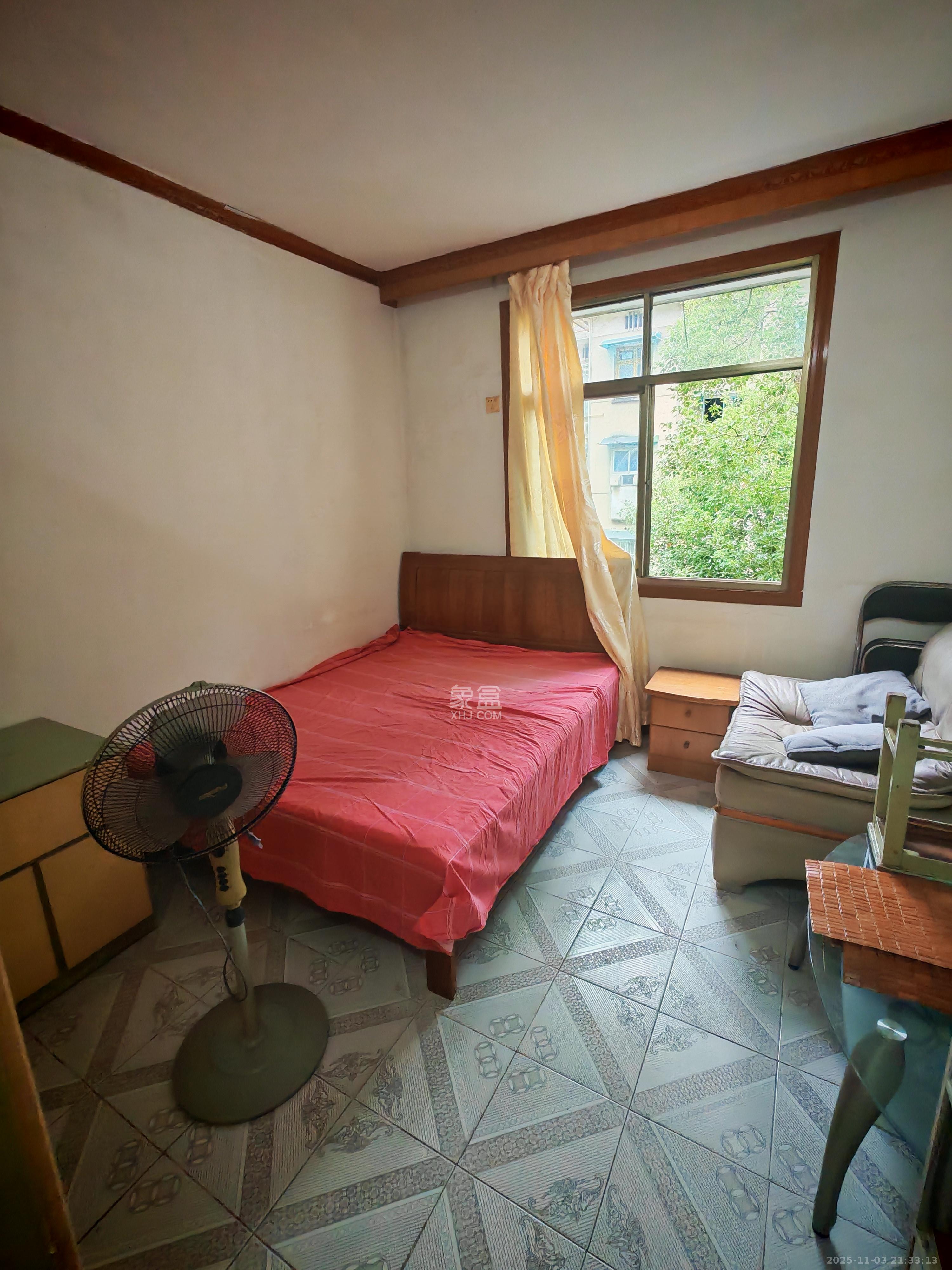 牛婆塘社区 2室1厅1卫 1600.0元/月 牛婆塘社区 2室1厅1卫 1600.0元/月室内图