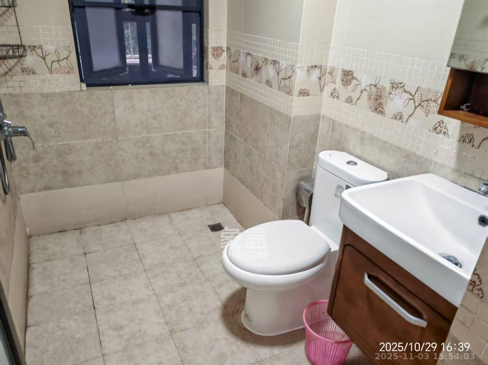 西城龙庭  4室2厅2卫    3200.0元/月 西城龙庭  4室2厅2卫    3200.0元/月室内图