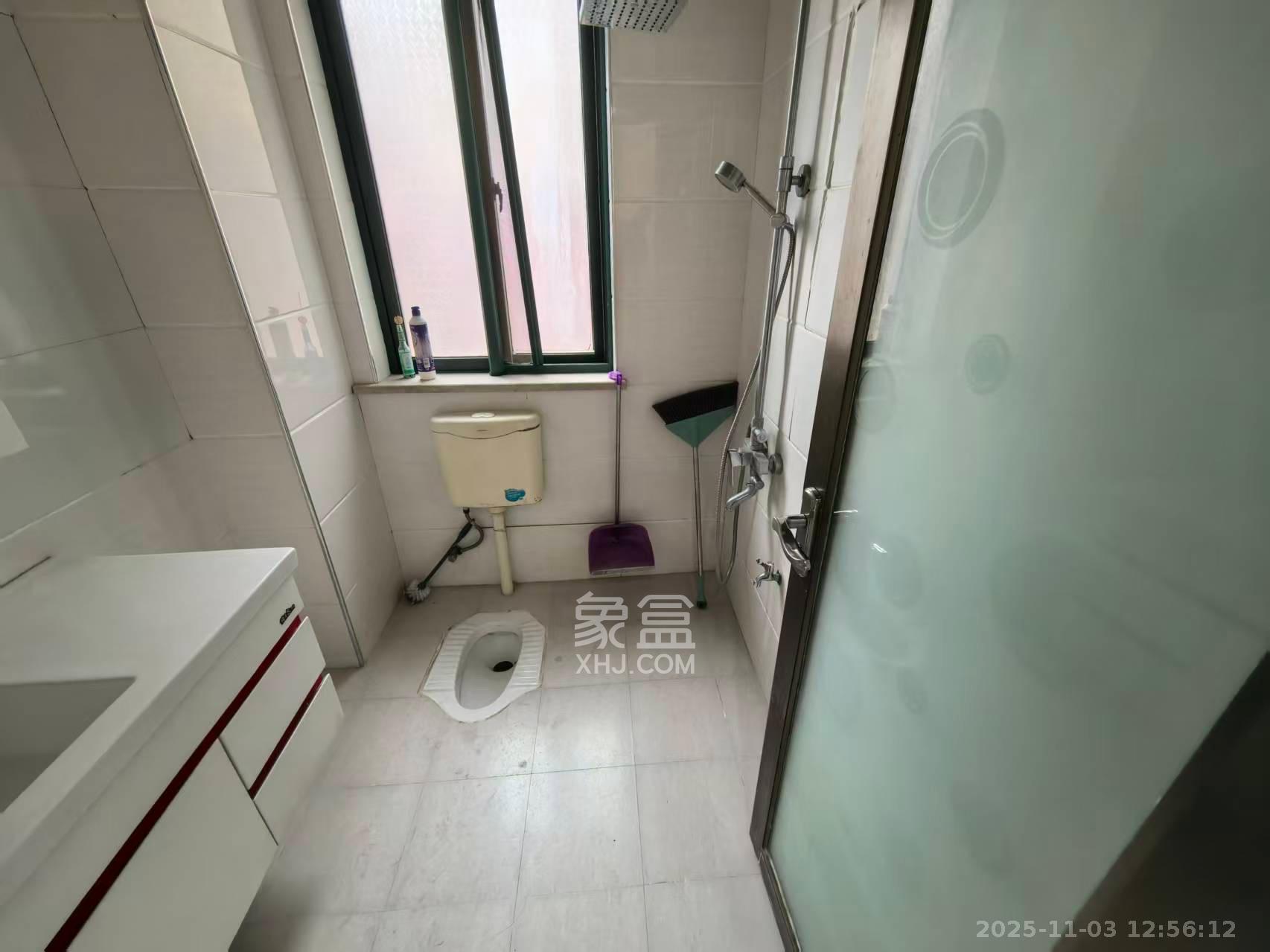 东玺门  2室2厅1卫    2200.0元/月室内图