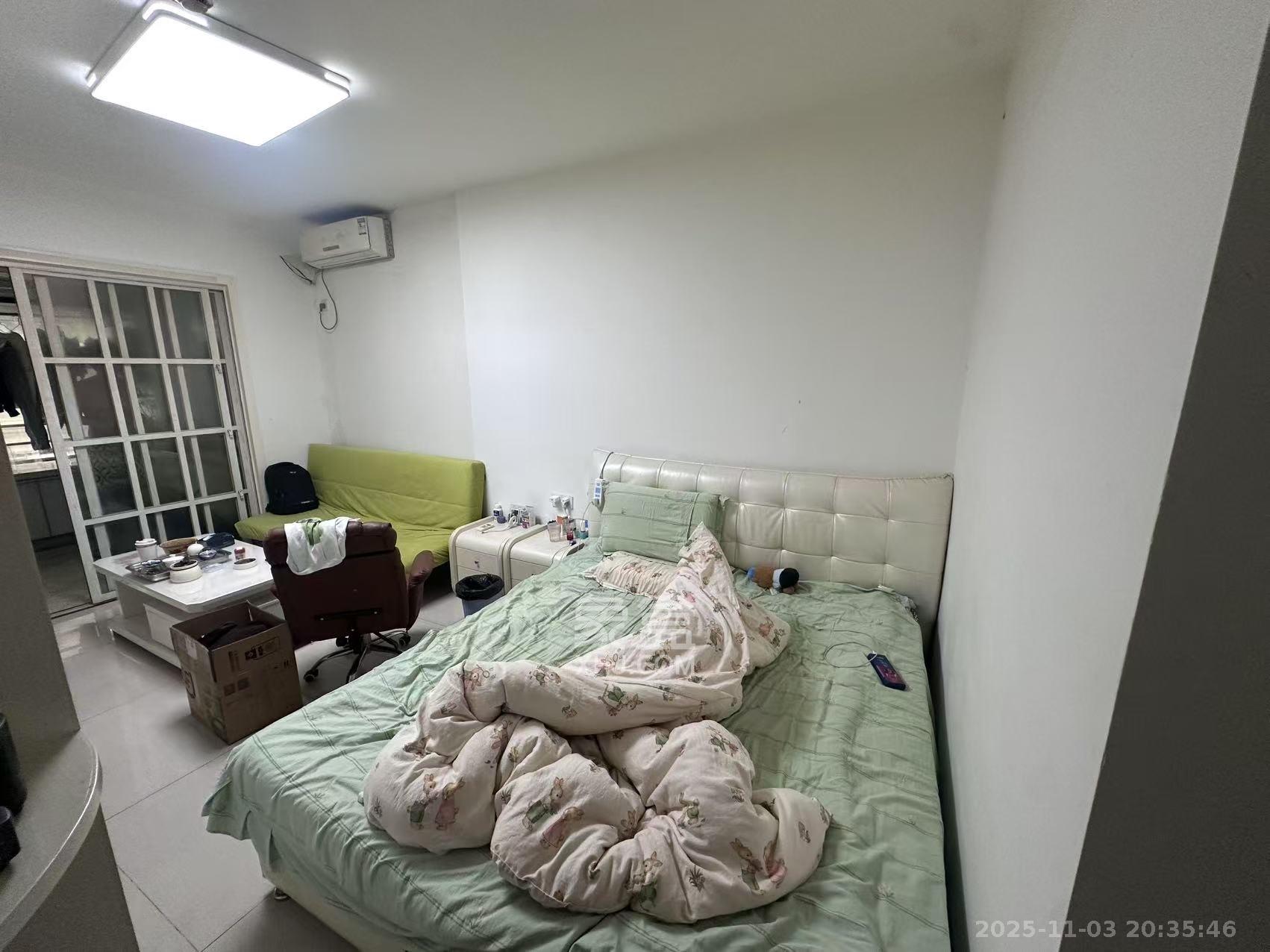 蓝湾国际广场  1室1厅1卫    1500.0元/月