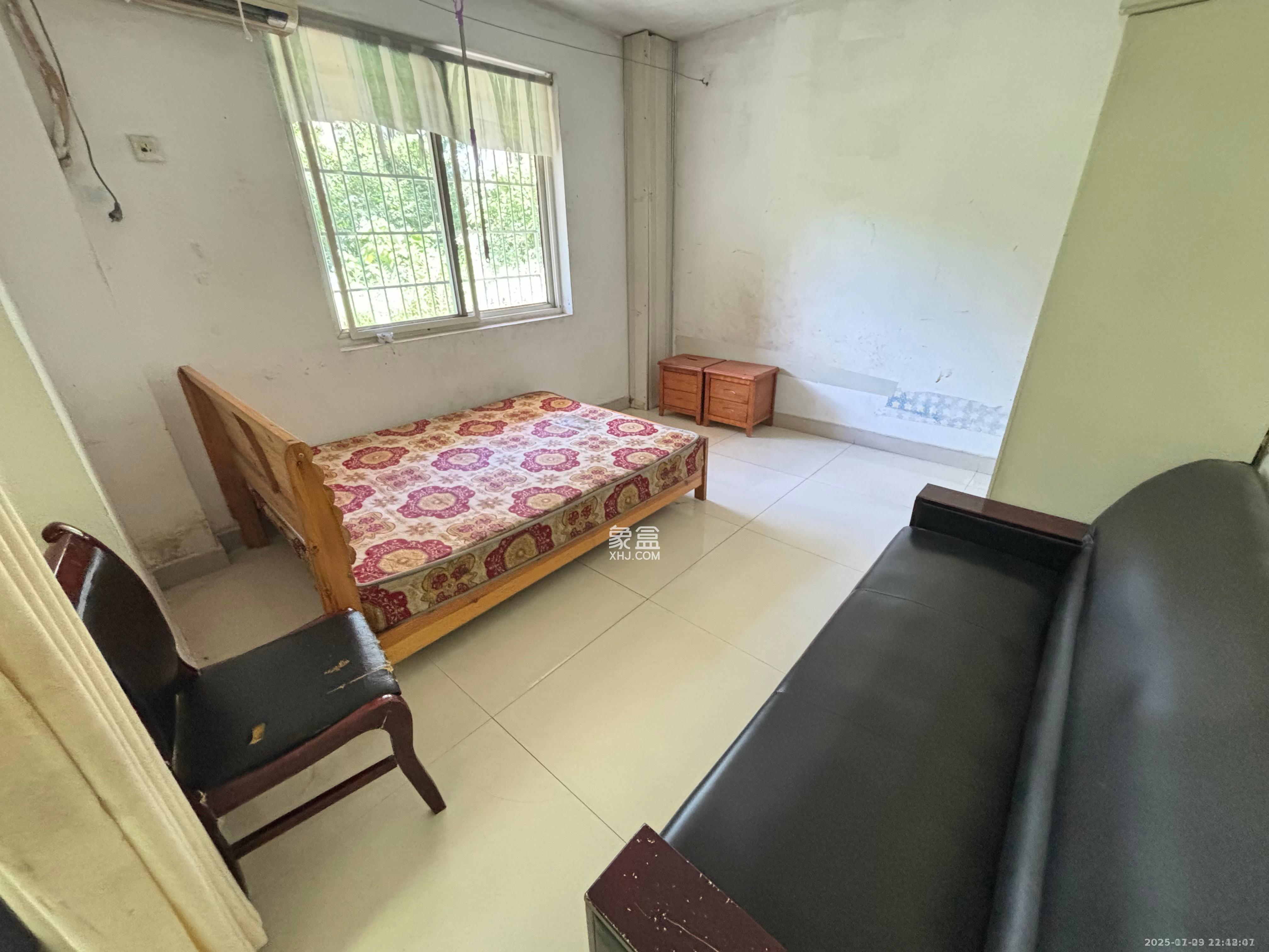 雨花大厦（云海大厦）  1室0厅0卫    1500.0元/月室内图