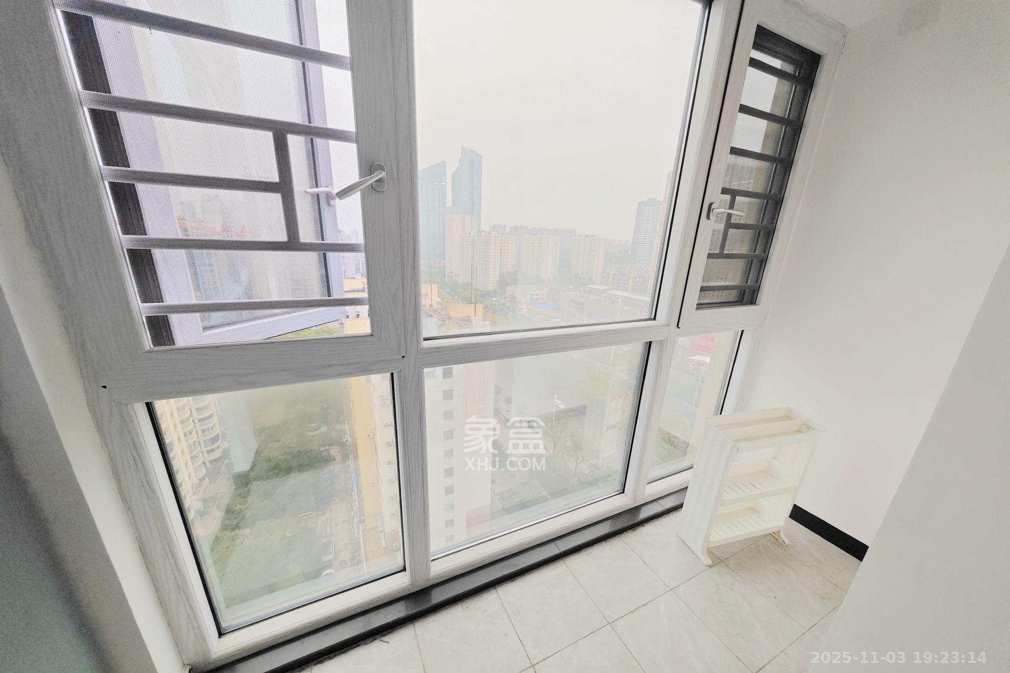 美林美寓  2室1厅1卫    76.0万阳台