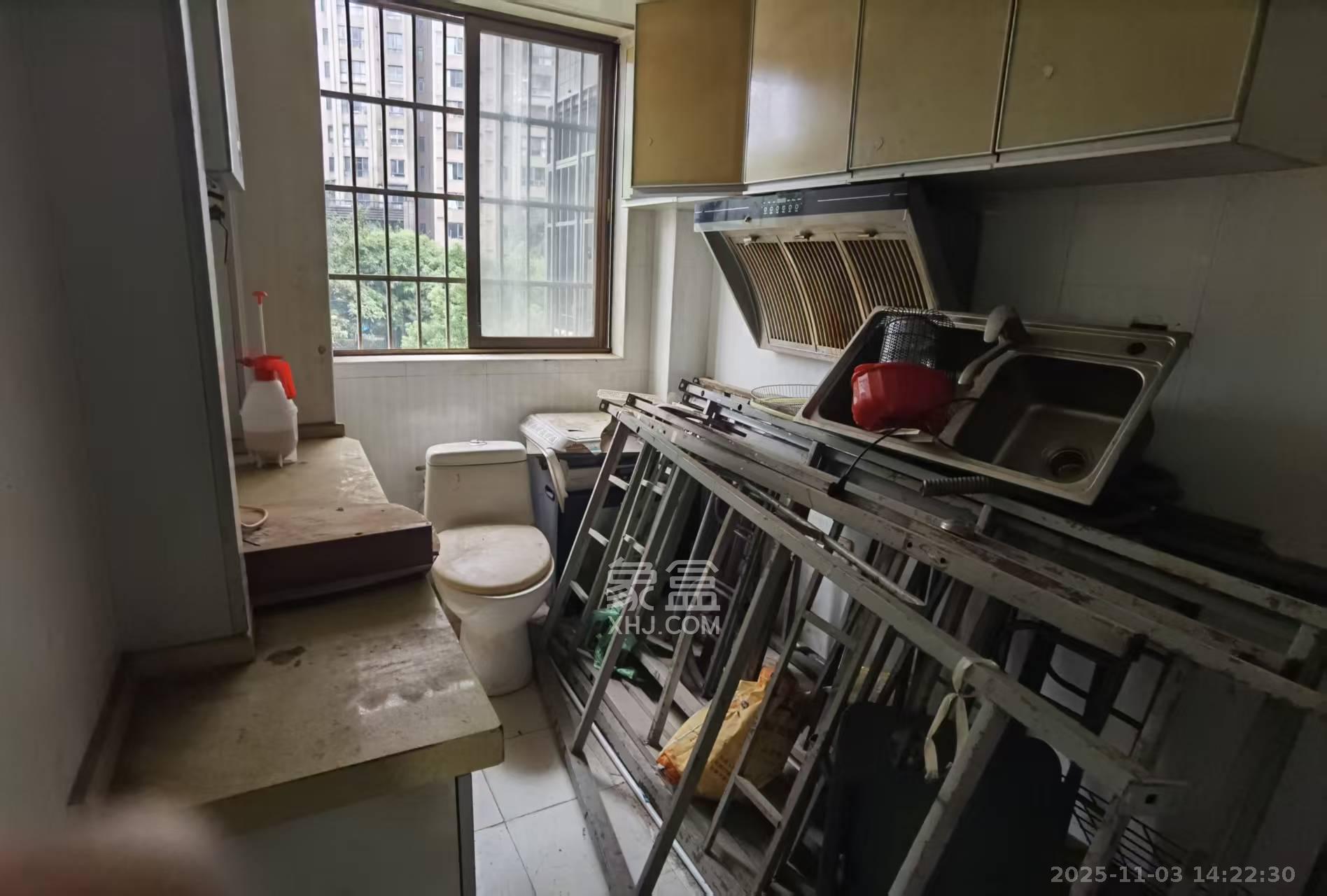 芙蓉蓉苑 2室2厅1卫 2100.0元/月 芙蓉蓉苑 2室2厅1卫 2100.0元/月室内图