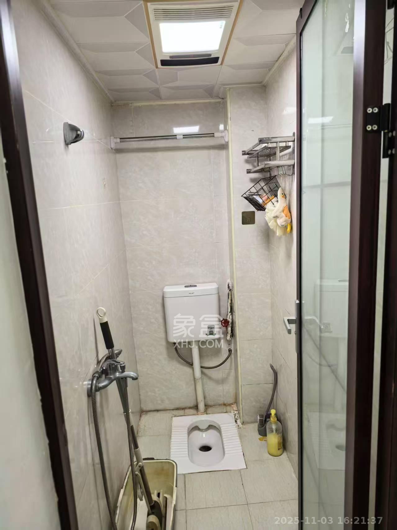 古堆山巷住宅区南湖路宿舍329号 1室1厅1卫 1400.0元/月 古堆山巷住宅区南湖路宿舍329号 1室1厅1卫 1400.0元/月室内图