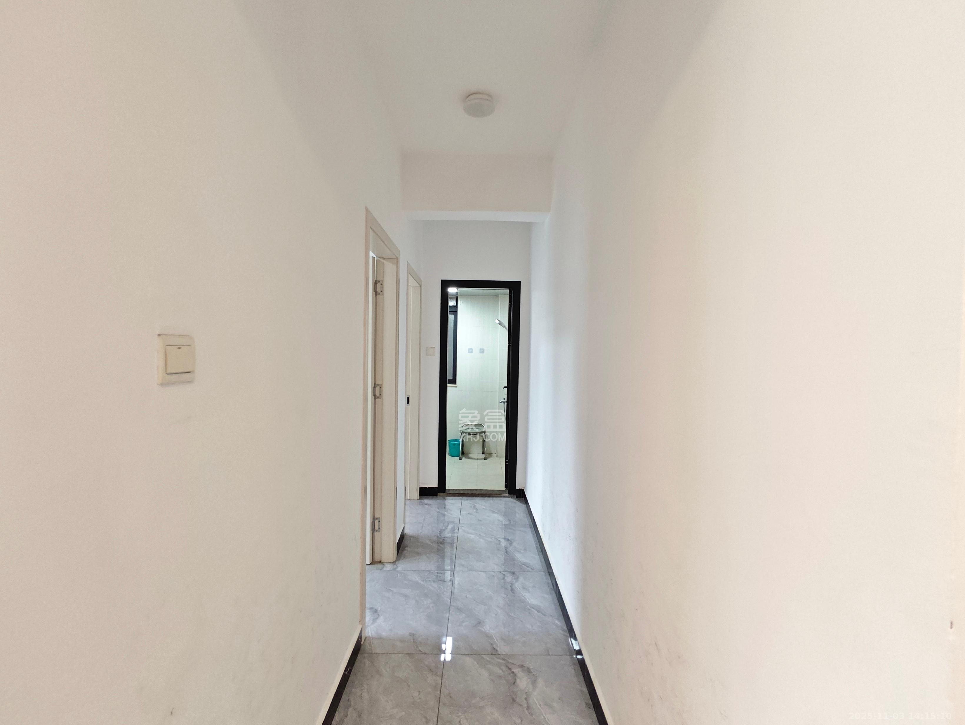 康桥长郡  2室1厅1卫    1600.0元/月室内图