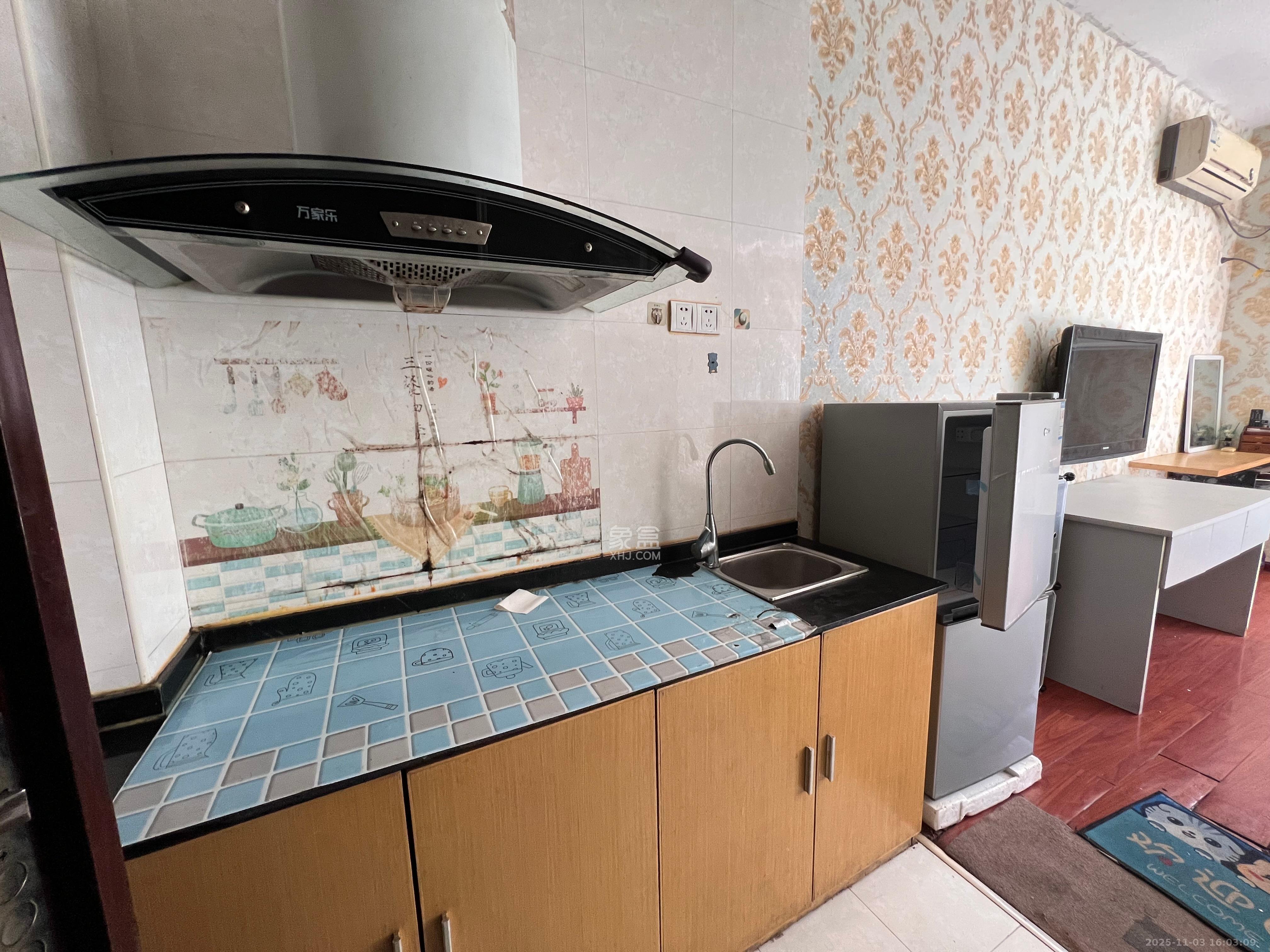 君庭金福苑  1室1厅1卫    1300.0元/月室内图