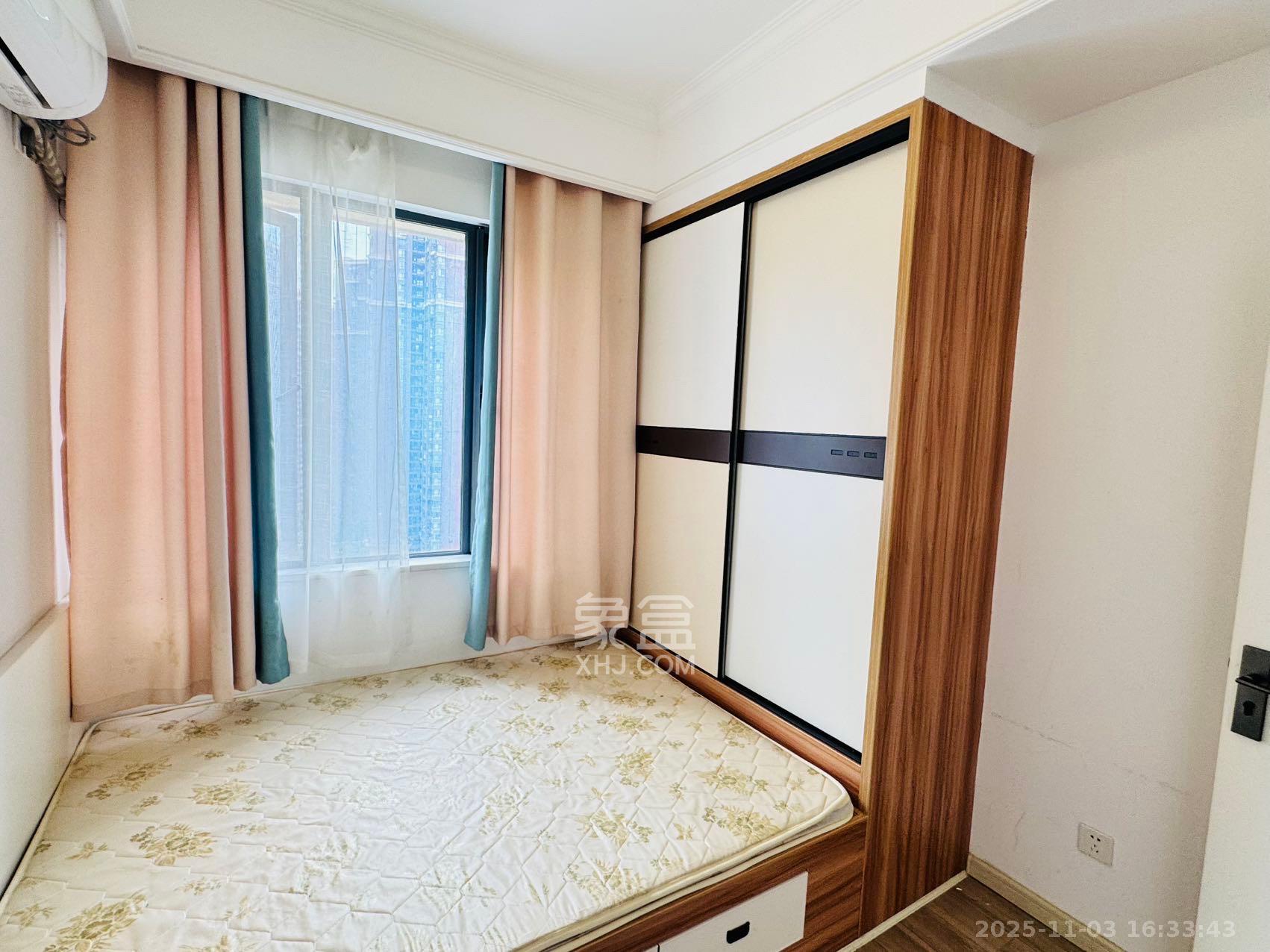 半山公馆（半山国际中心）  2室1厅1卫    2700.0元/月室内图