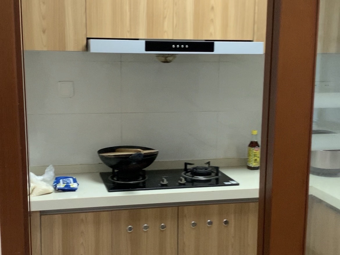 南海幸福汇  4室2厅2卫    2600.0元/月 南海幸福汇  4室2厅2卫    2600.0元/月室内图