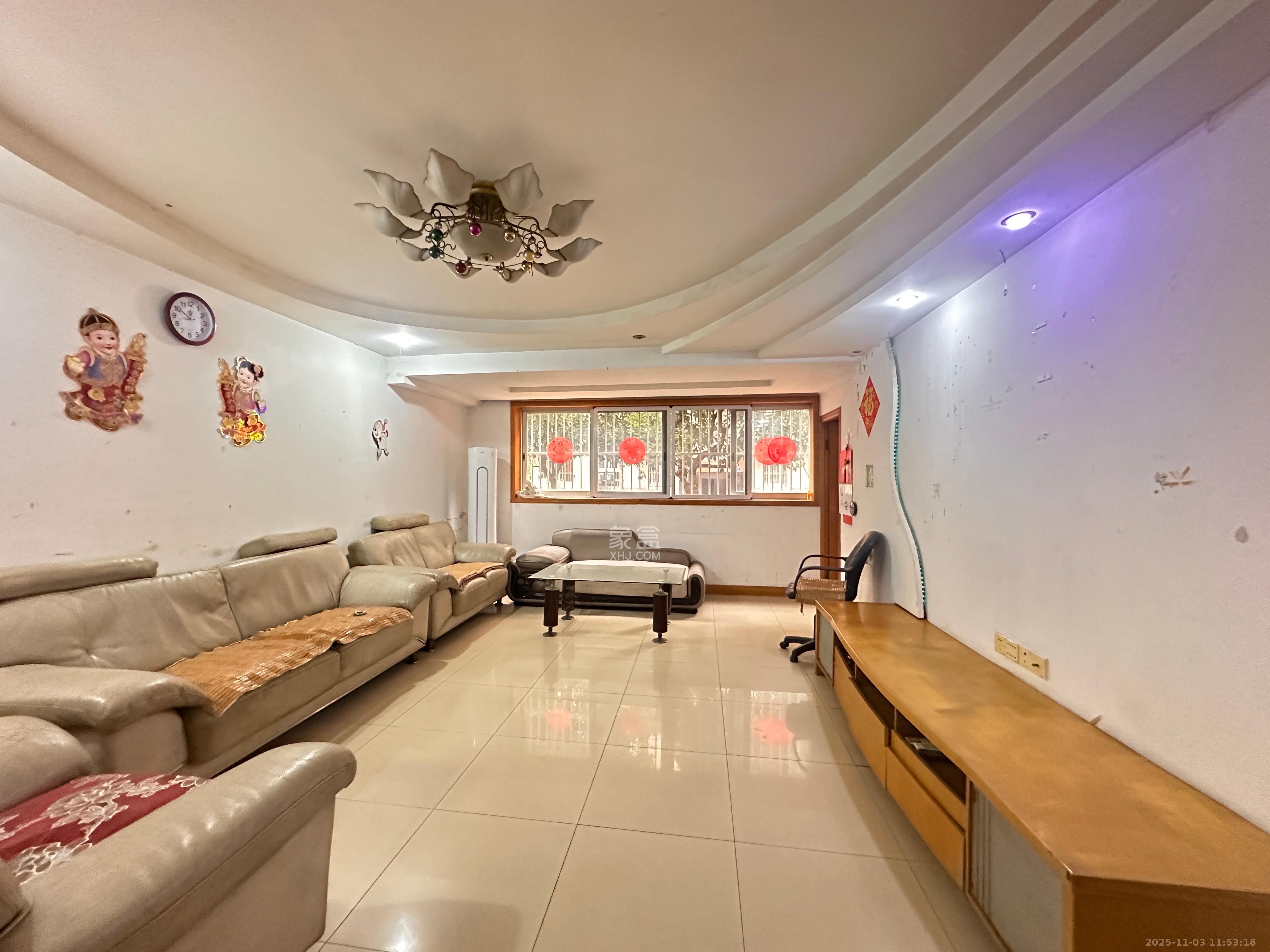 湘计花园  1室0厅0卫    2300.0元/月室内图