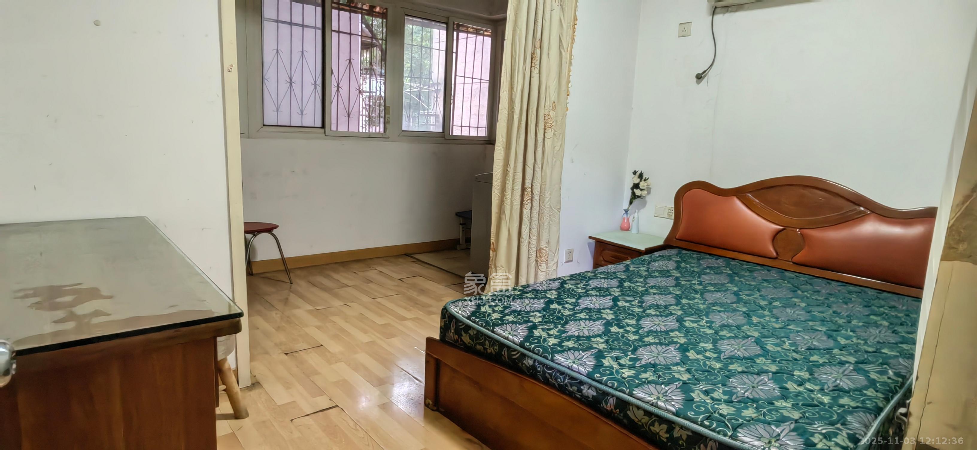 湘运新村  2室2厅1卫    1600.0元/月室内图