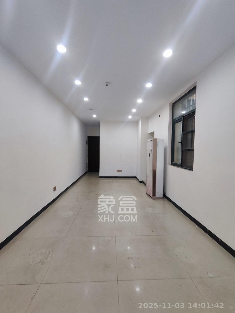 恒大雅苑  1室1厅1卫    2500.0元/月室内图