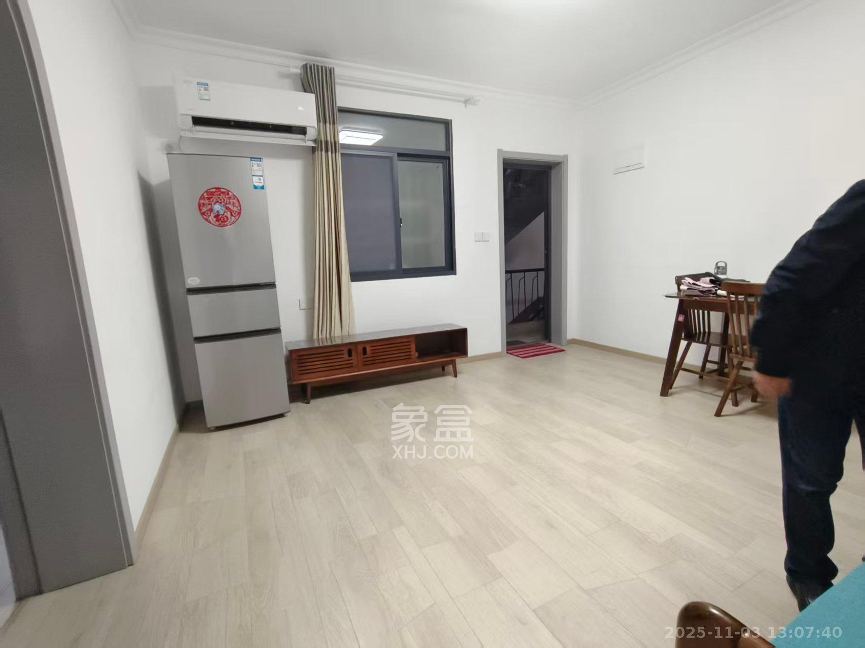 文庙坪小区  2室1厅1卫    2800.0元/月室内图