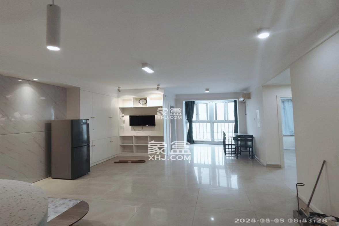 芙蓉公馆 2室1厅1卫 2500.0元/月 芙蓉公馆 2室1厅1卫 2500.0元/月室内图