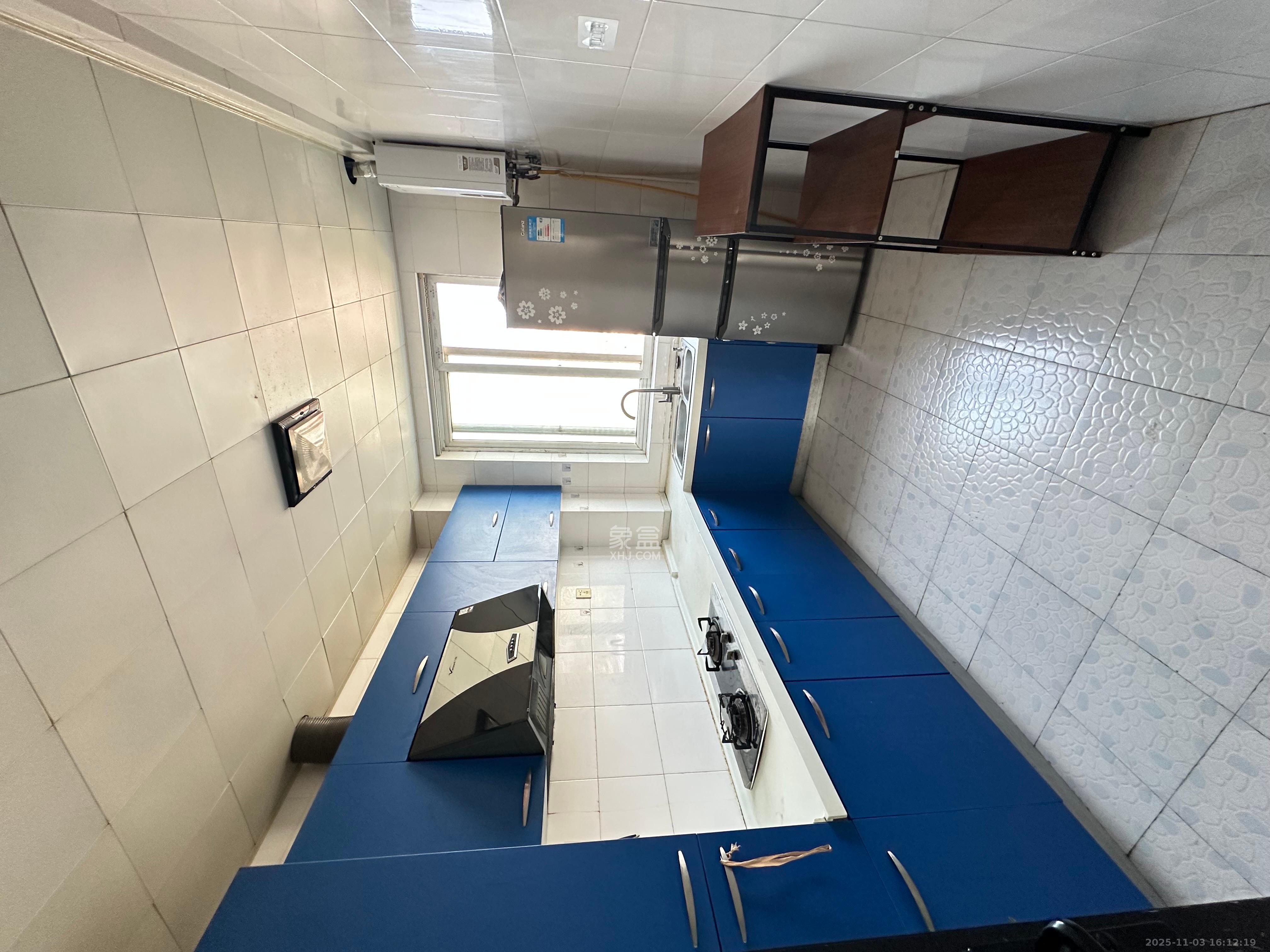 银港佳园 3室2厅2卫 1600.0元/月 银港佳园 3室2厅2卫 1600.0元/月室内图