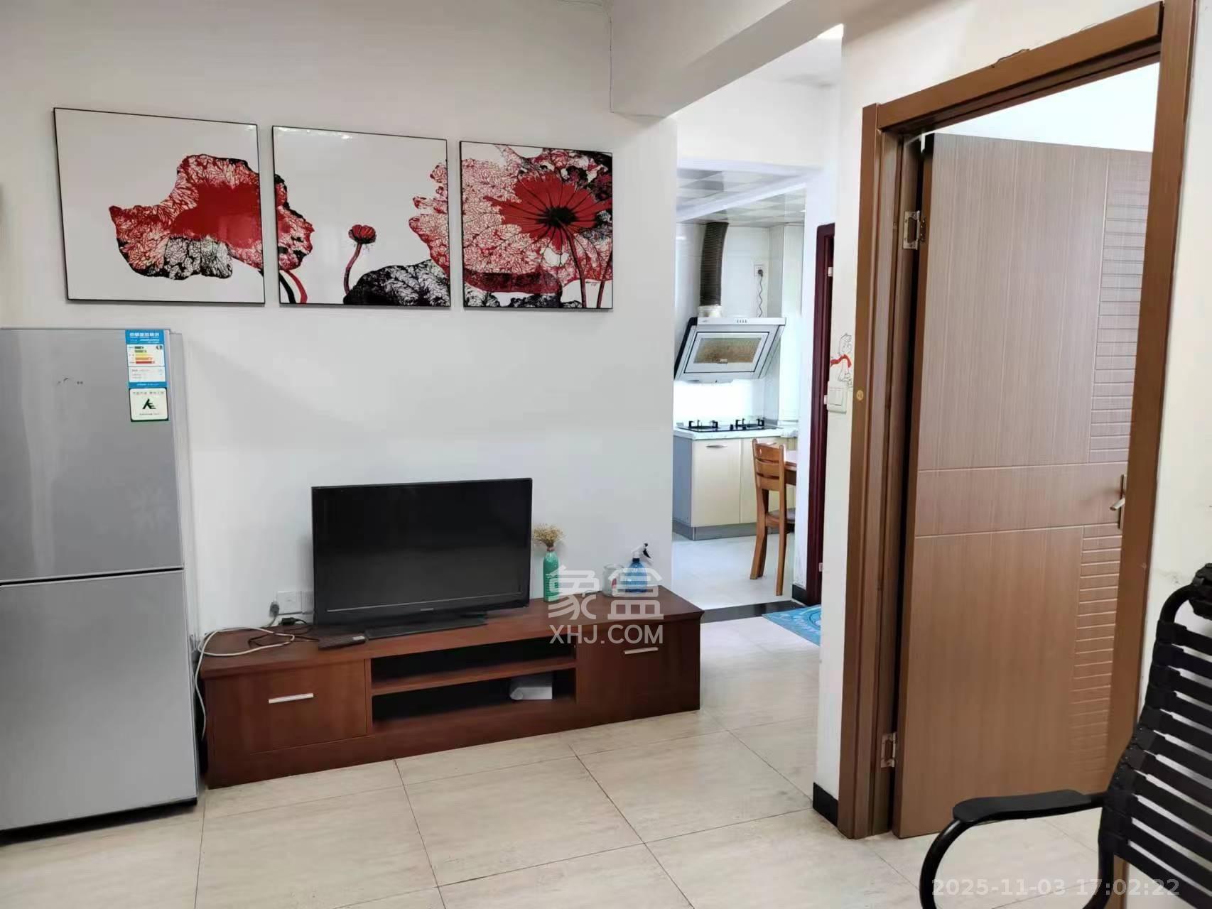 湘域城邦（湘域国际中心）  2室1厅1卫    2200.0元/月