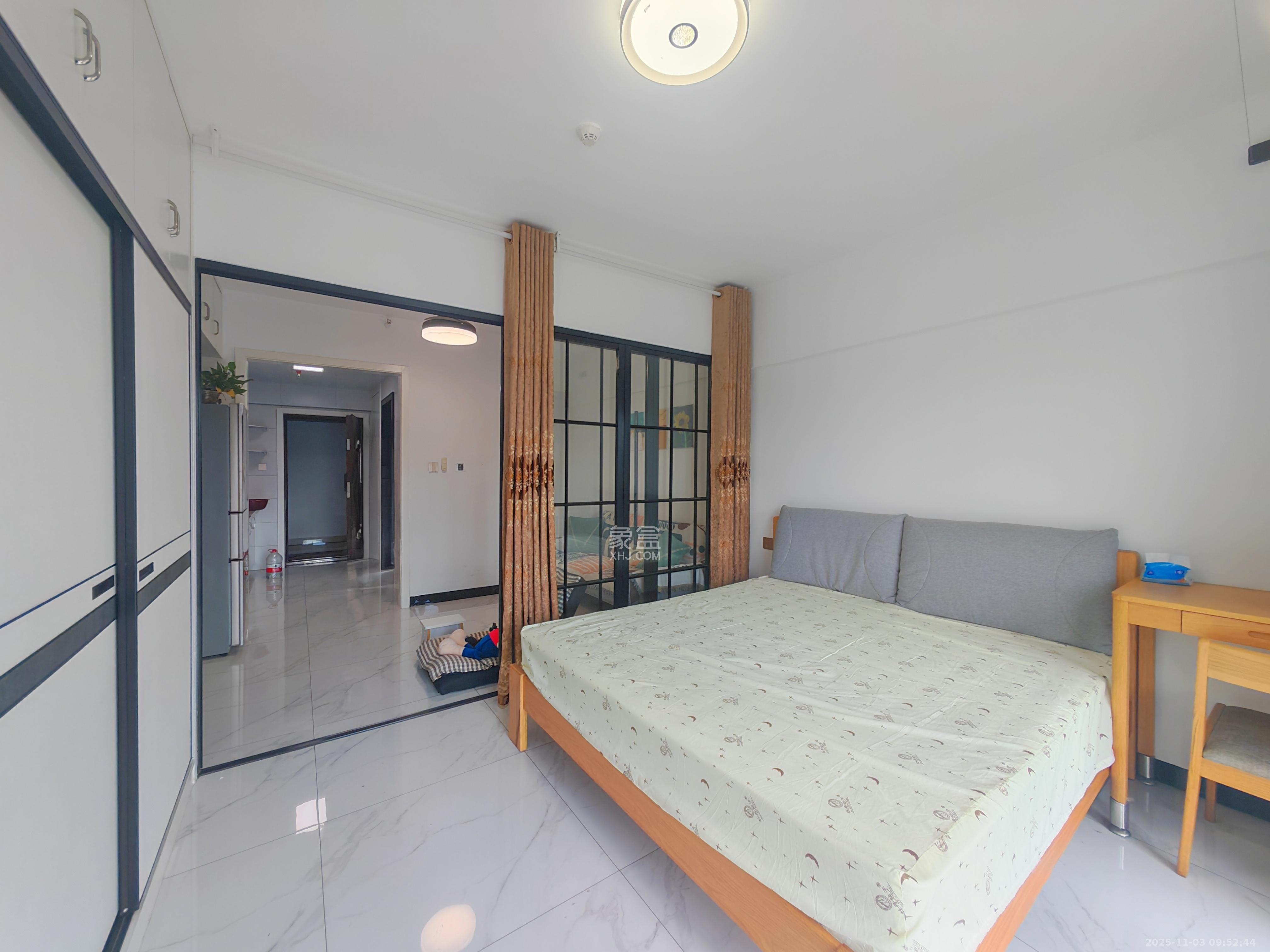 鑫远玲珑  1室0厅0卫    1600.0元/月室内图