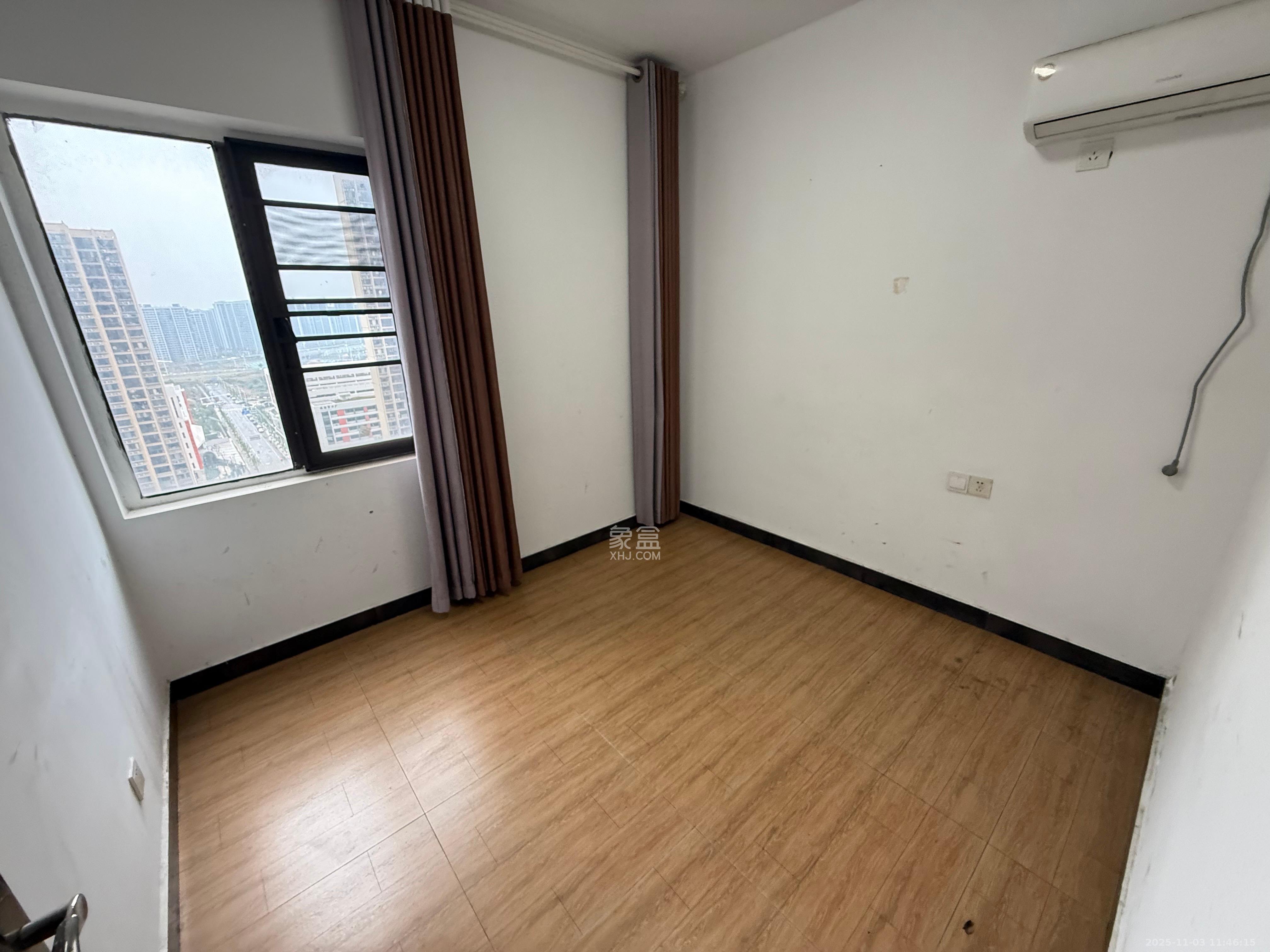 钰龙天下二期(钰龙佳园) 1室2厅1卫 1650.0元/月 钰龙天下二期(钰龙佳园) 1室2厅1卫 1650.0元/月室内图