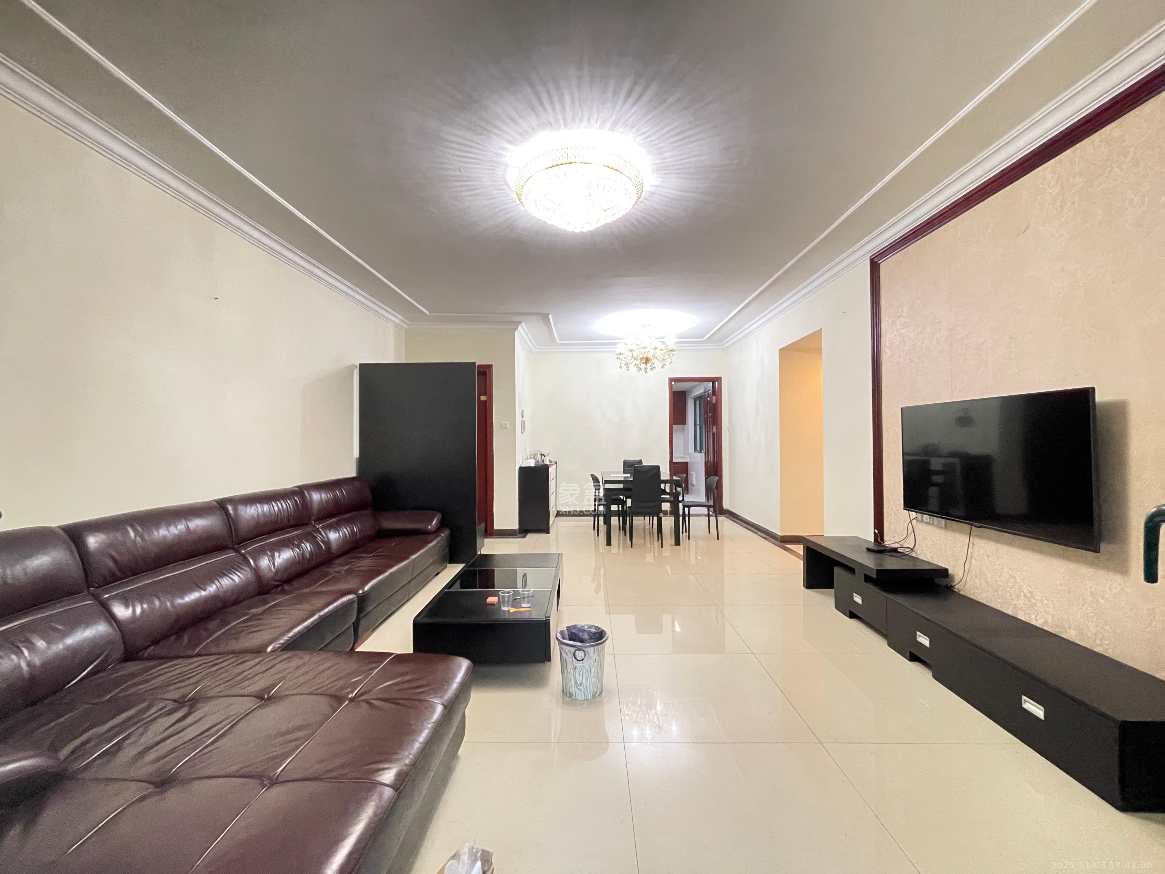 恒大名都  4室2厅2卫    1800.0元/月室内图