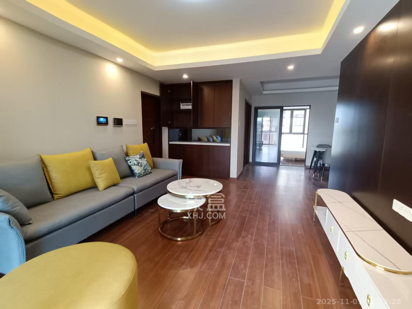 荣泰广场  3室2厅2卫    2800.0元/月室内图