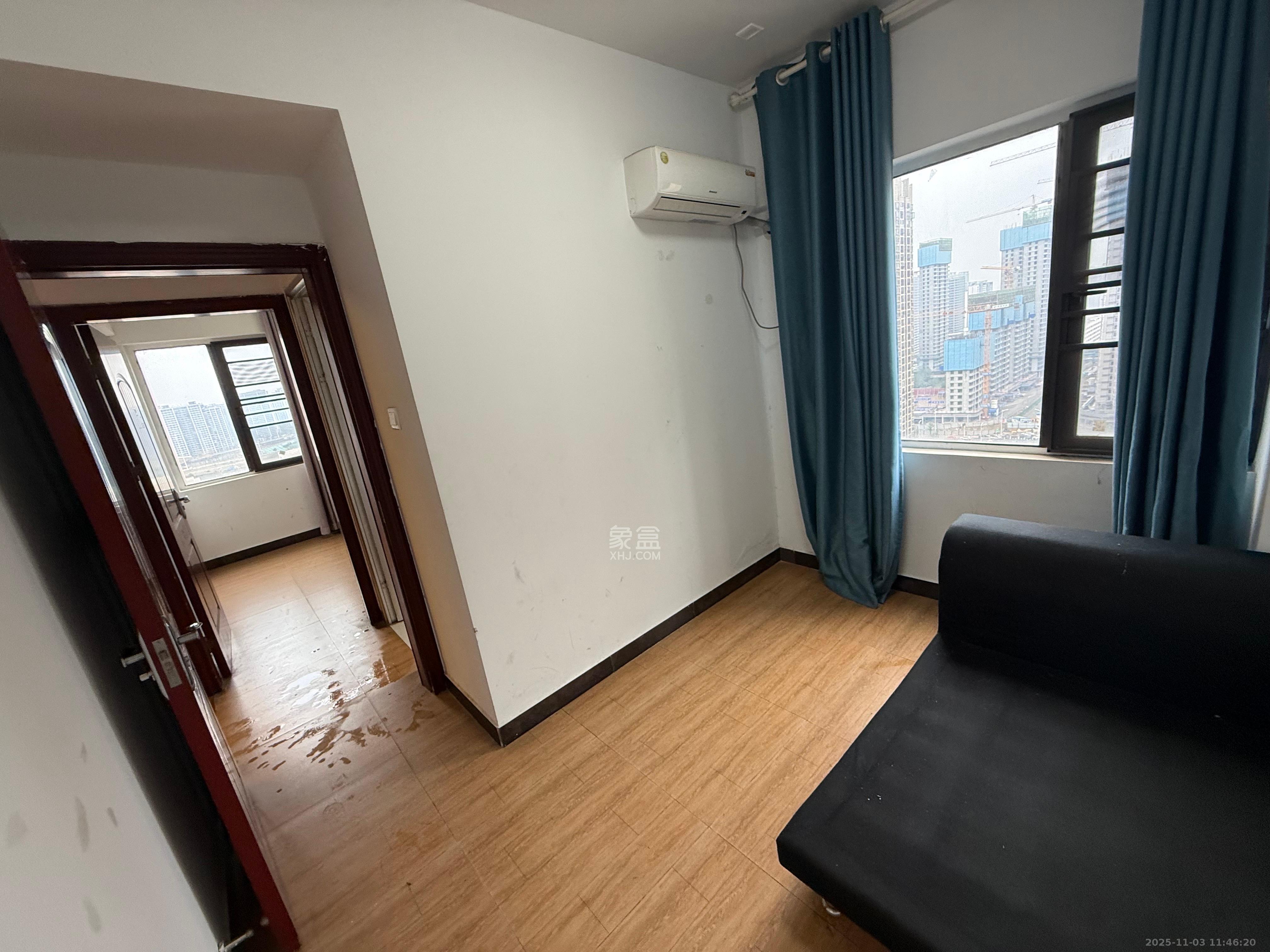 钰龙天下二期(钰龙佳园) 1室2厅1卫 1650.0元/月 钰龙天下二期(钰龙佳园) 1室2厅1卫 1650.0元/月室内图