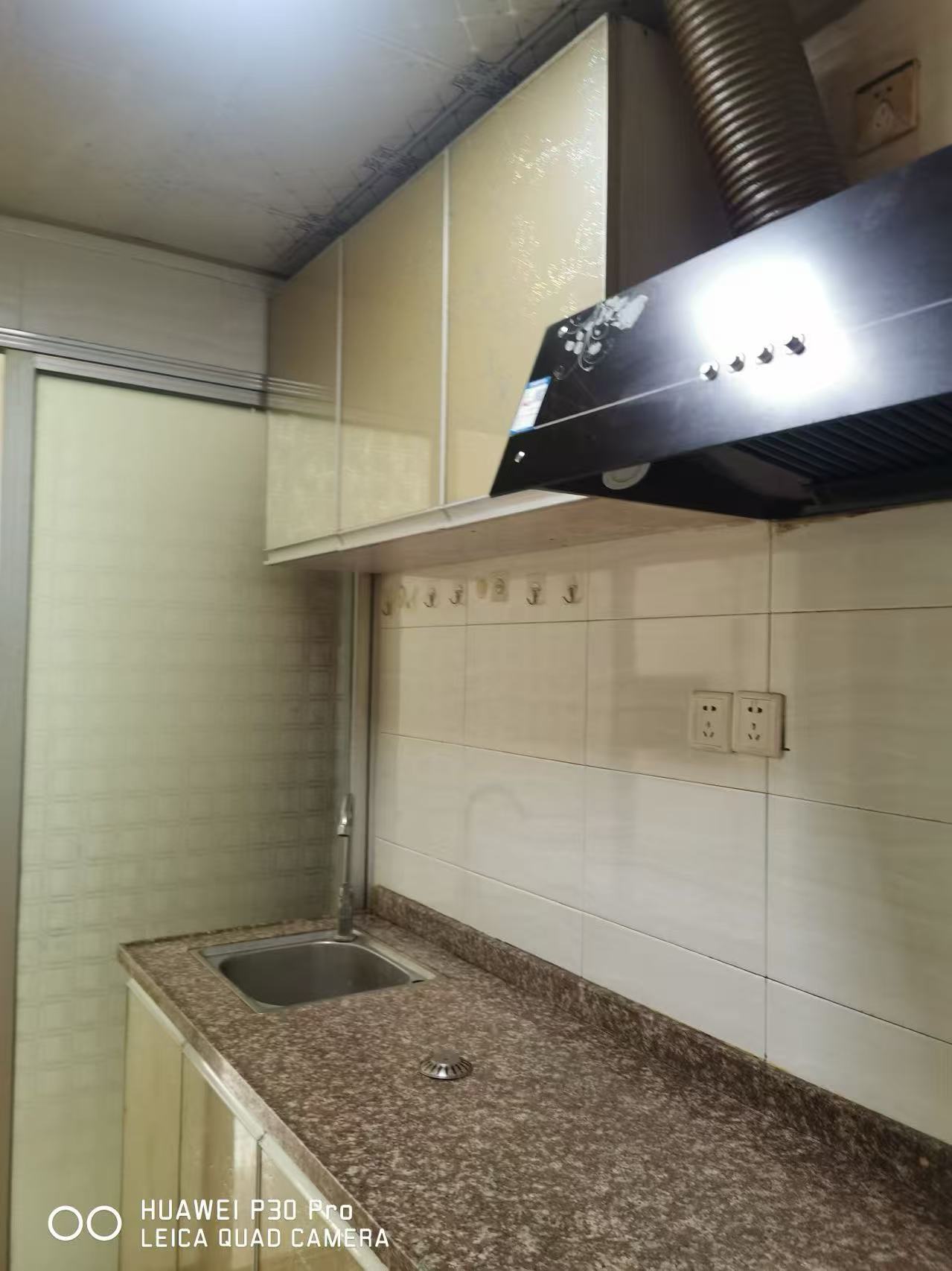 金港大厦  2室1厅1卫    1500.0元/月室内图