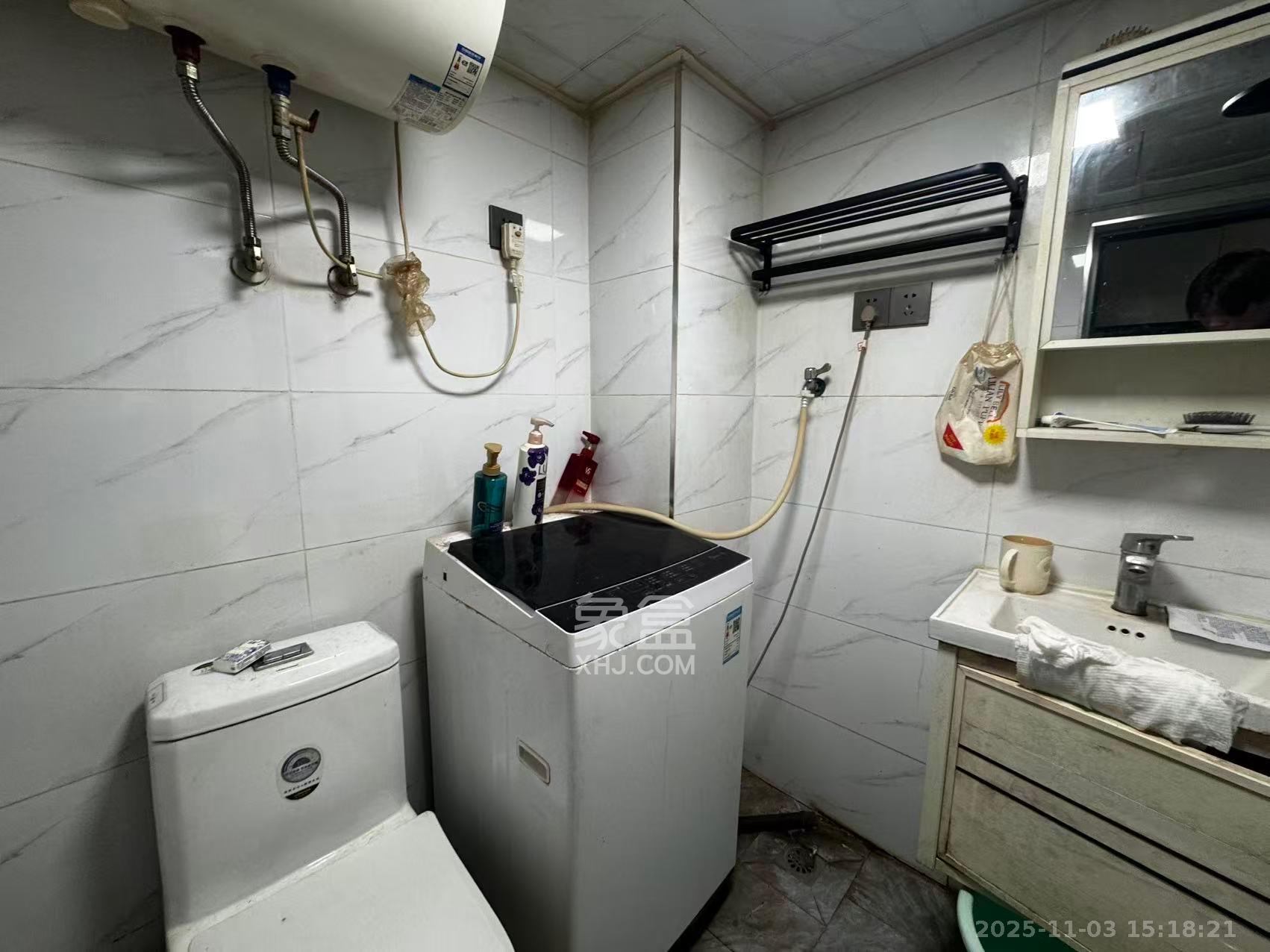 裕天国际商汇中心  1室0厅0卫    1600.0元/月室内图