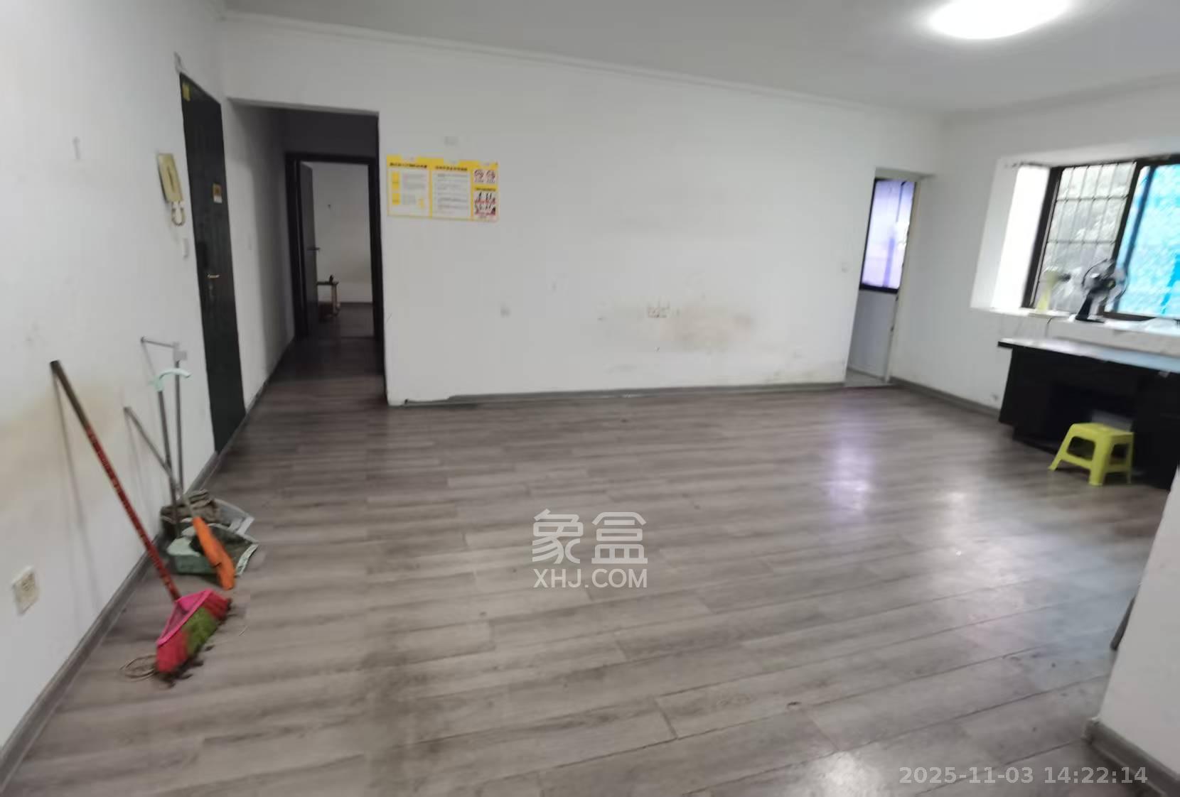 芙蓉蓉苑 2室2厅1卫 2100.0元/月 芙蓉蓉苑 2室2厅1卫 2100.0元/月室内图