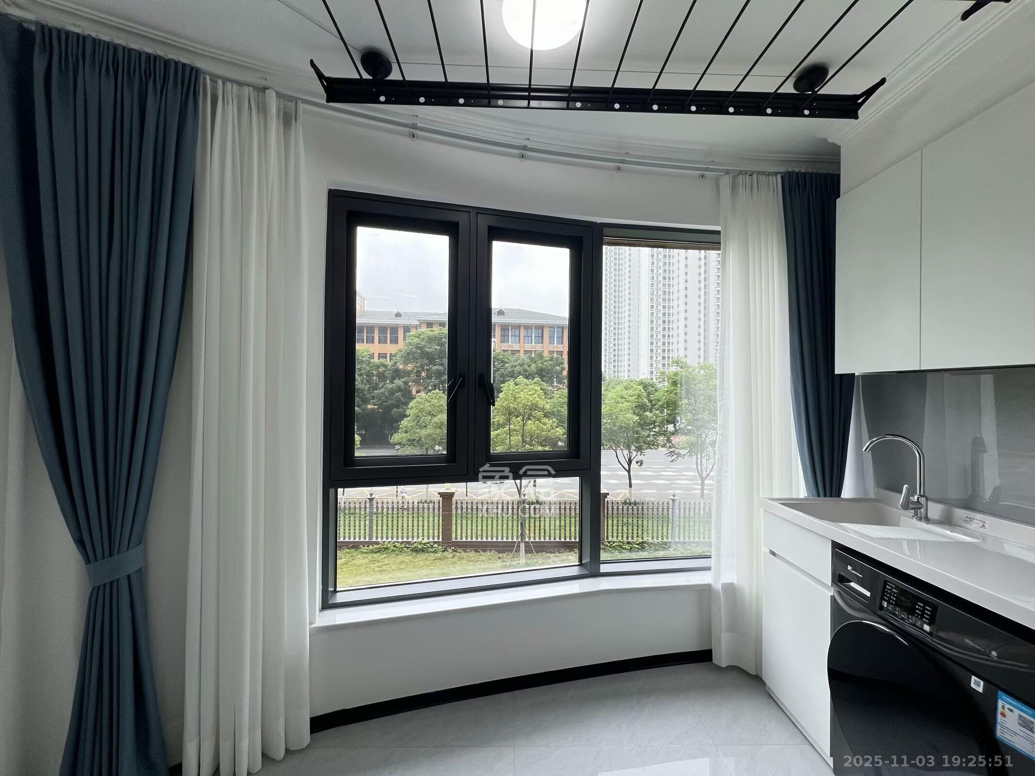 嘉雨东苑  2室1厅1卫    2900.0元/月室内图