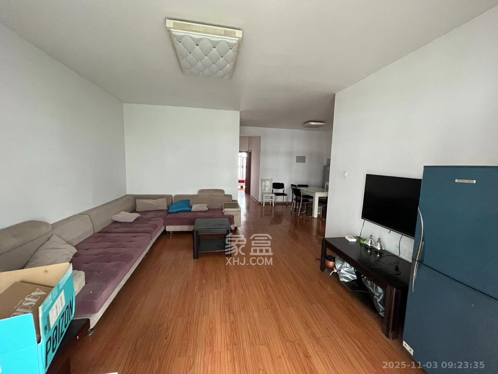 鑫远湘府华城  3室2厅1卫    2500.0元/月