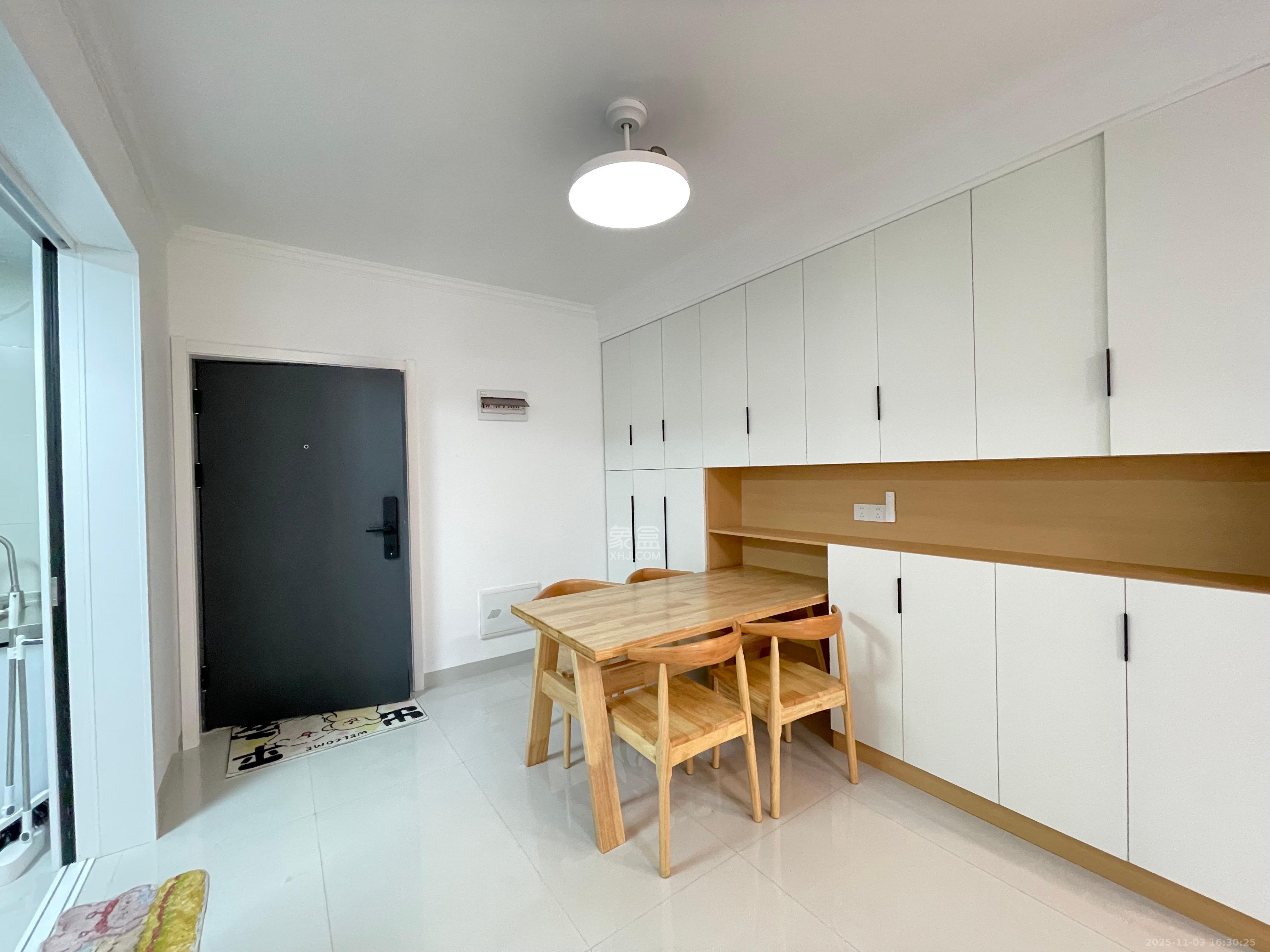 旭日嘉苑  2室2厅1卫    2400.0元/月 旭日嘉苑  2室2厅1卫    2400.0元/月室内图