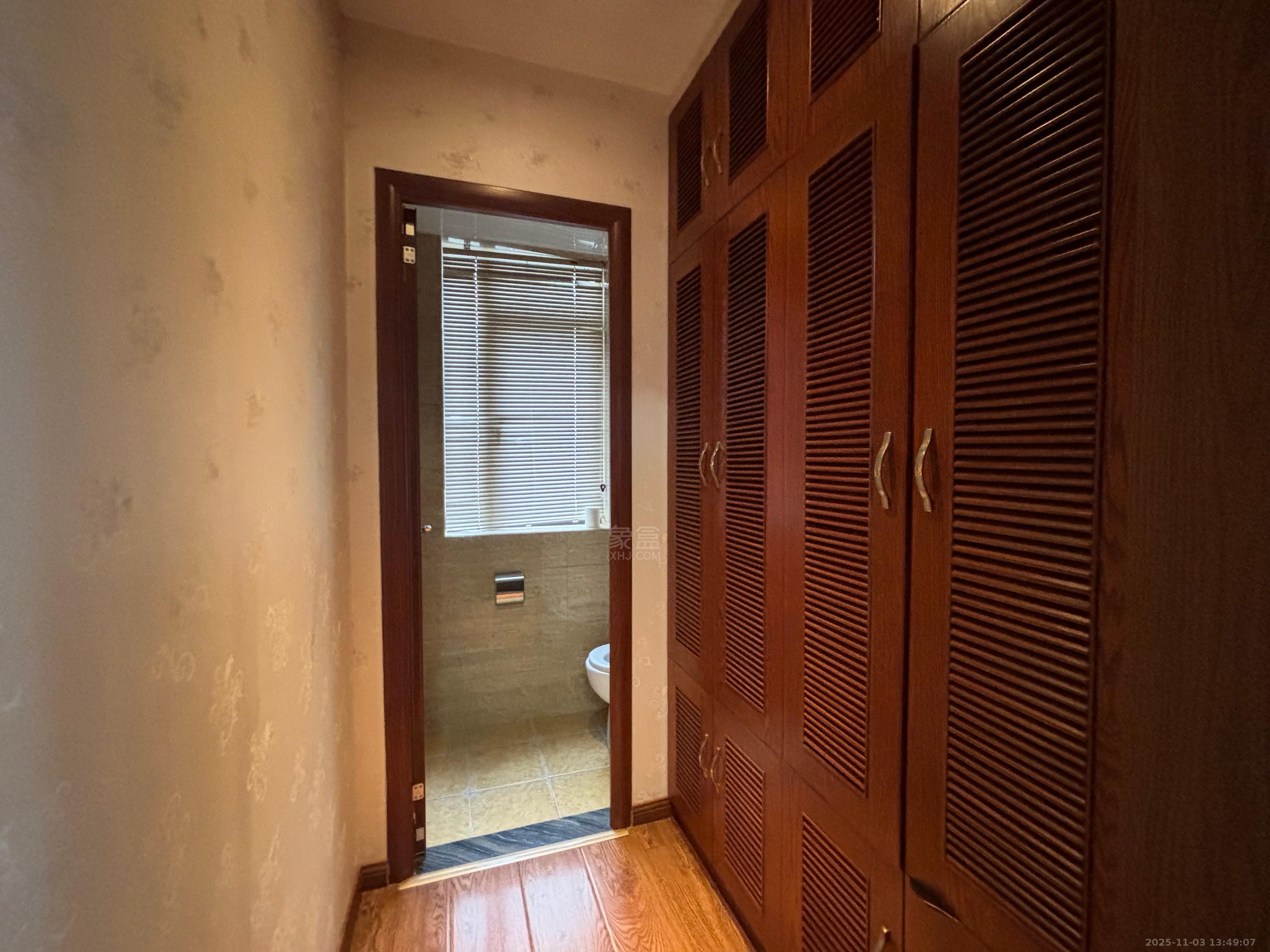 流金岁月-华晨国际 3室2厅2卫 2600.0元/月 流金岁月-华晨国际 3室2厅2卫 2600.0元/月室内图