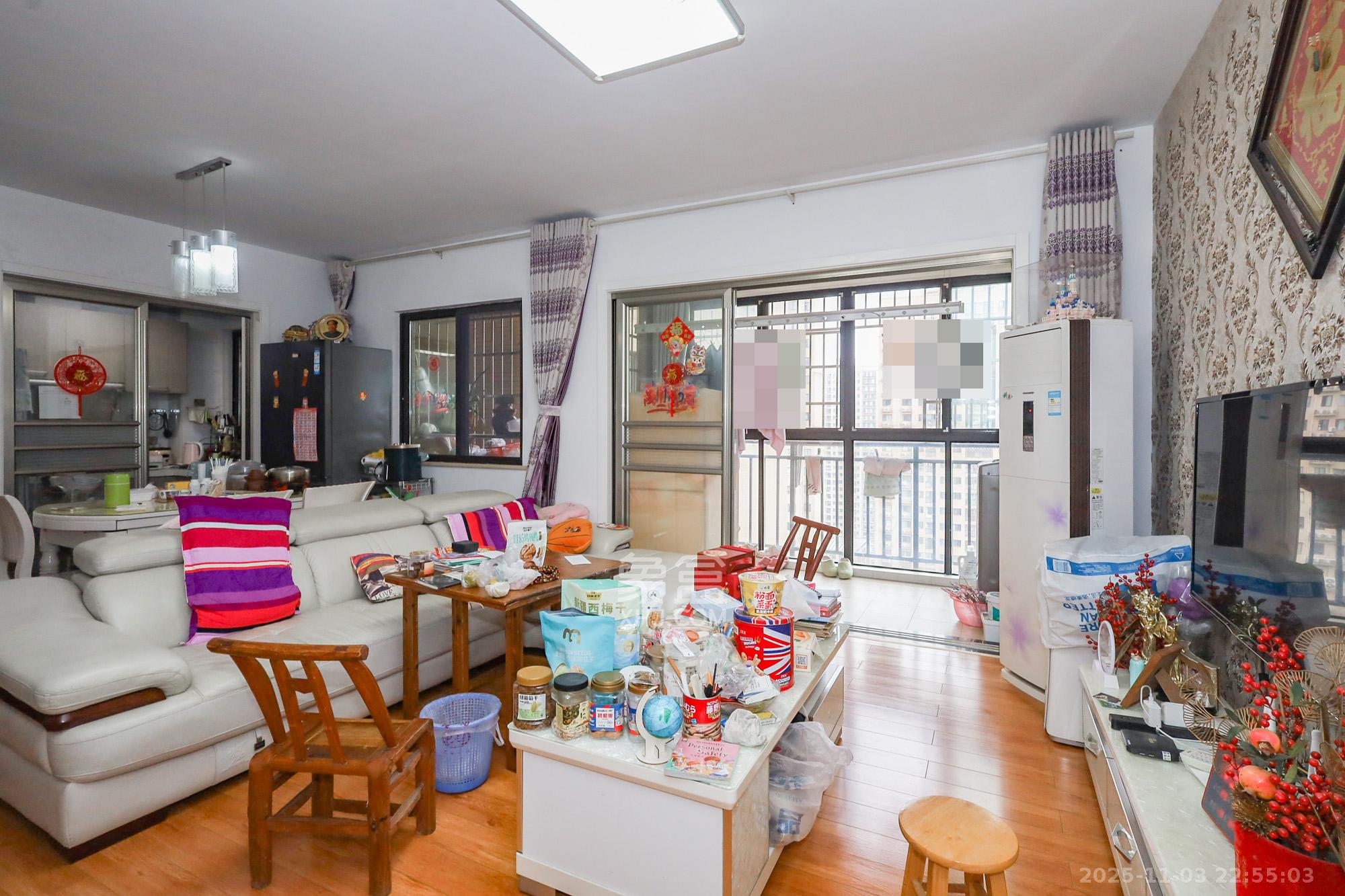 钰龙天下二期（钰龙佳园）  3室2厅2卫    242.0万