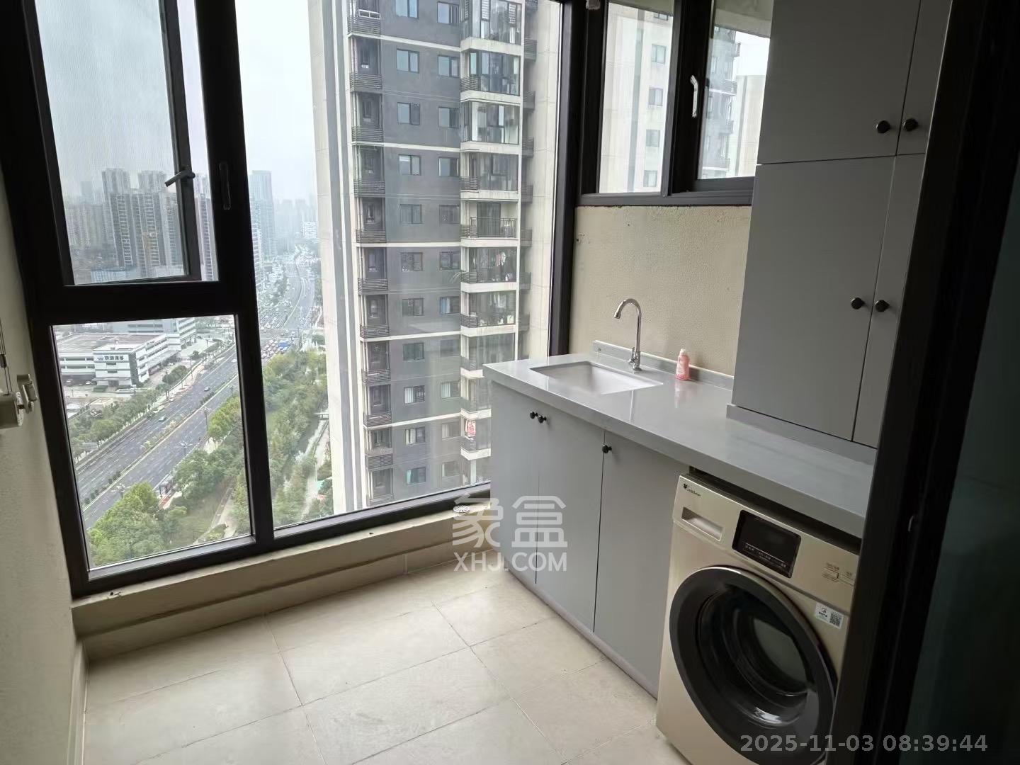 万科金色梦想C区  1室0厅0卫    3300.0元/月室内图