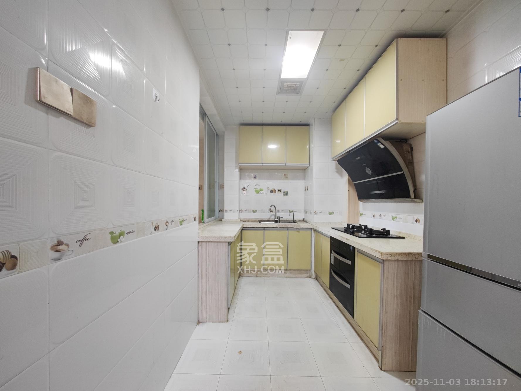 五矿万境水岸二期（五矿万境水岸和苑）  3室2厅2卫    158.0万厨房