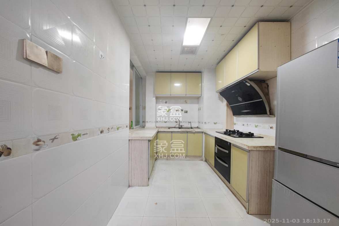 五矿万境水岸二期(五矿万境水岸和苑) 3室2厅2卫 158.0万 五矿万境水岸二期(五矿万境水岸和苑) 3室2厅2卫 158.0万厨房