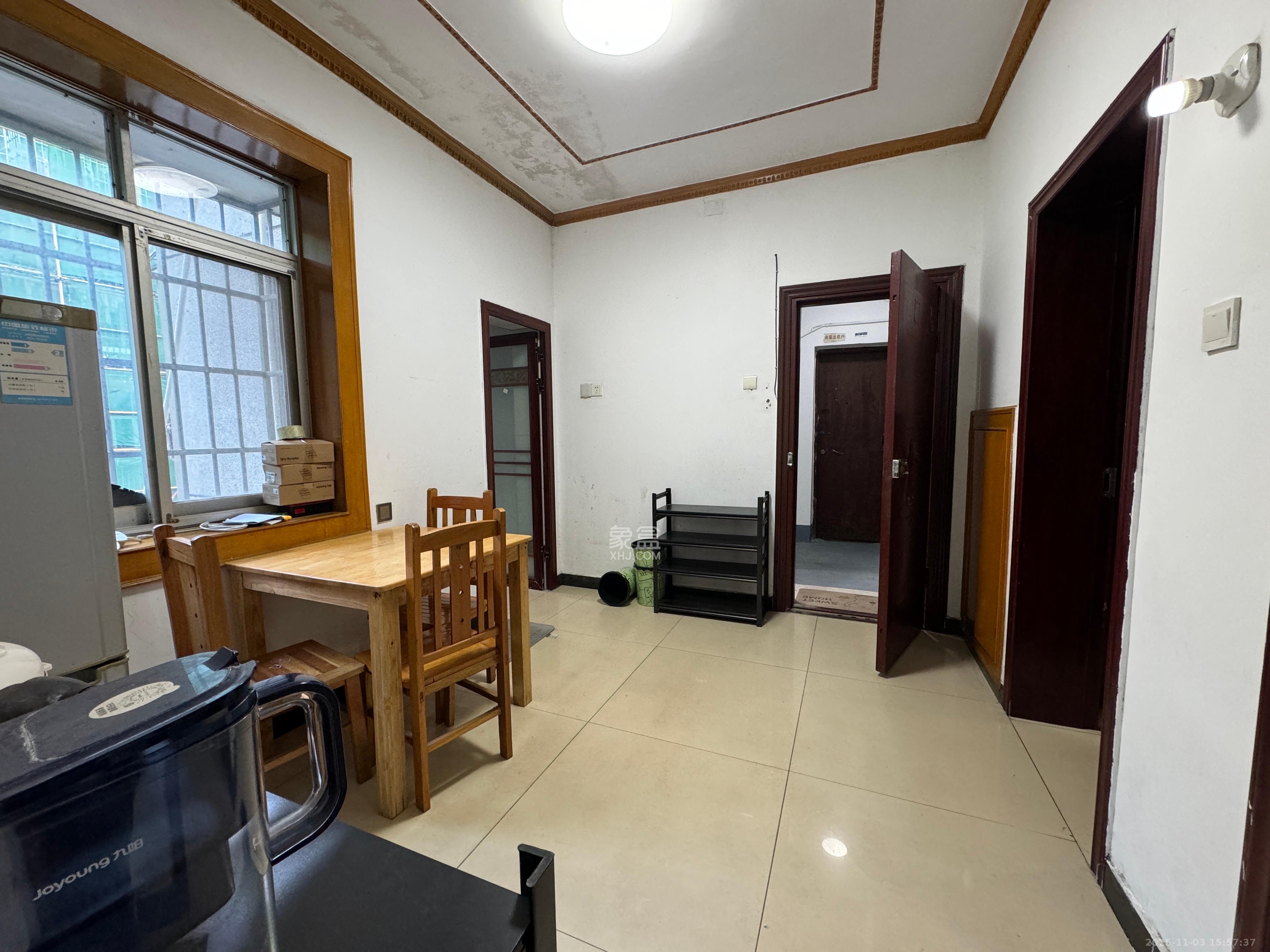 路桥宿舍  2室2厅1卫    1500.0元/月