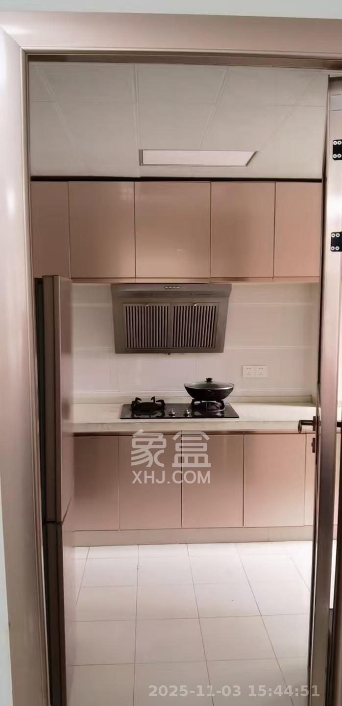 华润凤凰城三期 2室2厅1卫 1800.0元/月 华润凤凰城三期 2室2厅1卫 1800.0元/月室内图