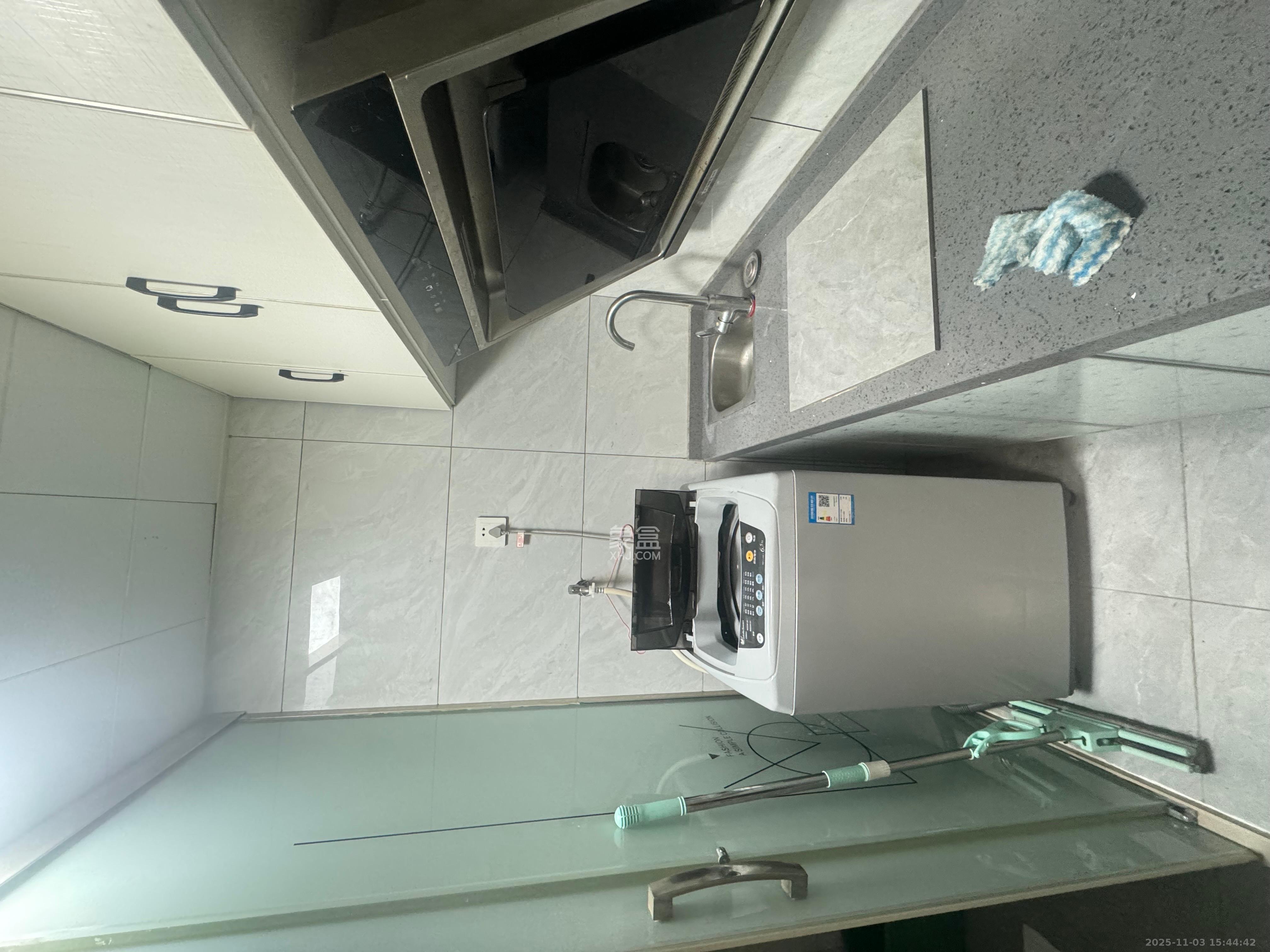 联丰苑 1室1厅1卫 900.0元/月 联丰苑 1室1厅1卫 900.0元/月室内图