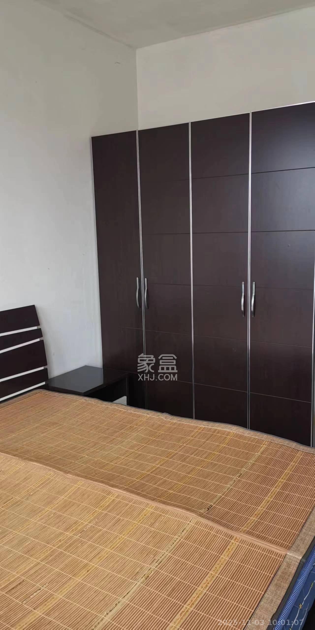 和庄  1室1厅1卫    1500.0元/月室内图