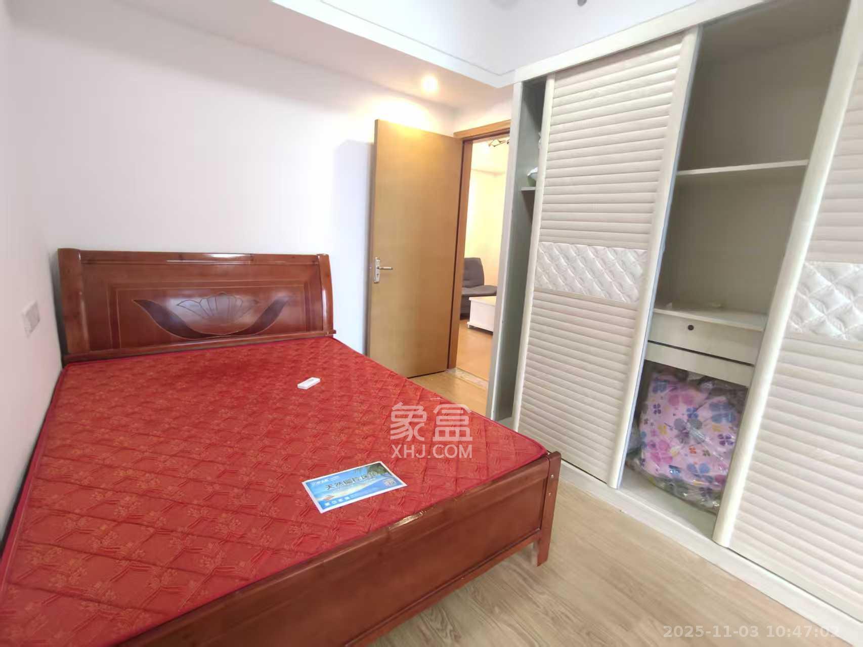 荣泰广场 2室1厅1卫 1700.0元/月 荣泰广场 2室1厅1卫 1700.0元/月室内图